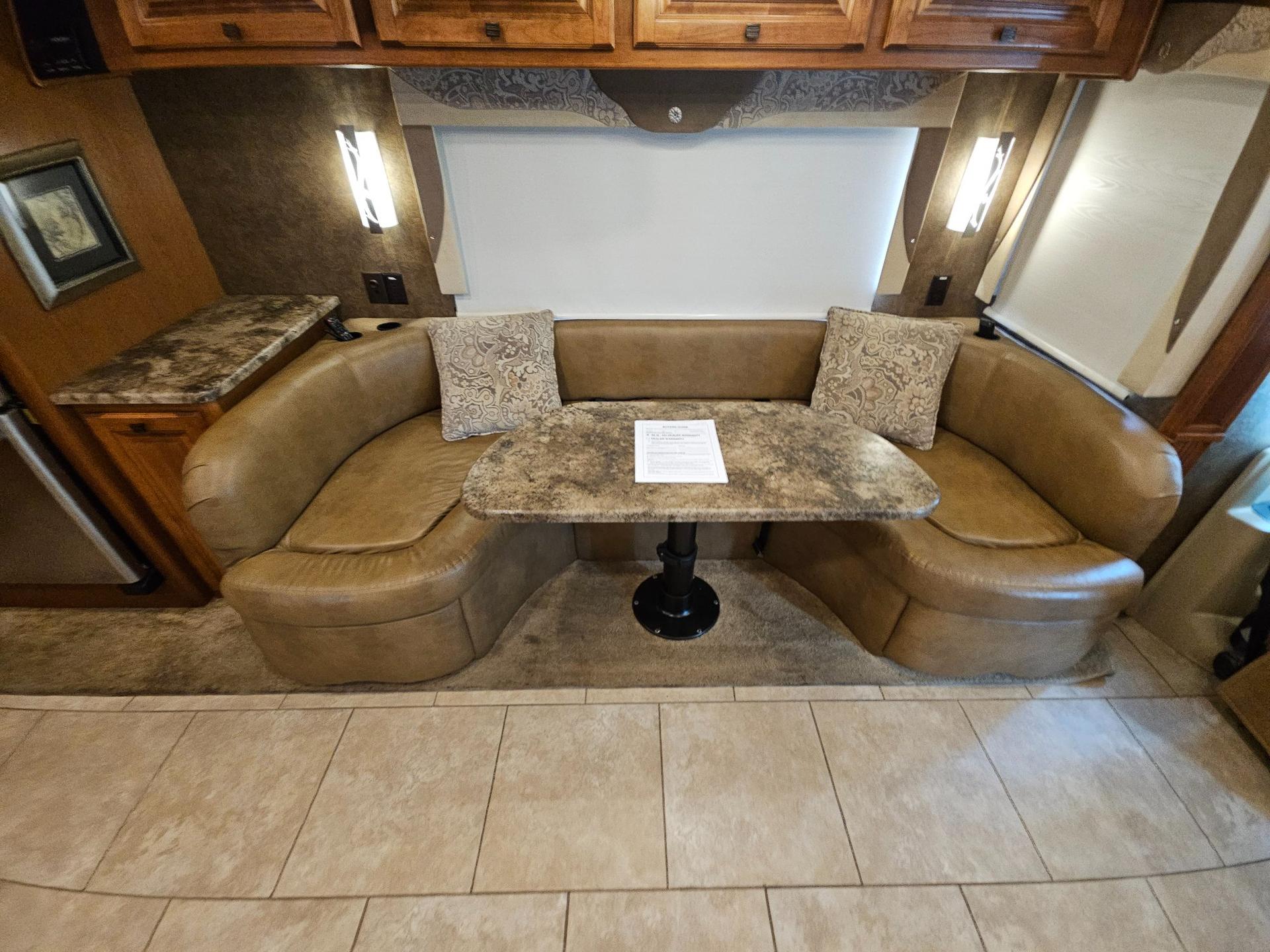2014 Tiffin Motor Coach 2014 Tiffin Motor Coach Allegro Red - thumbnail 8