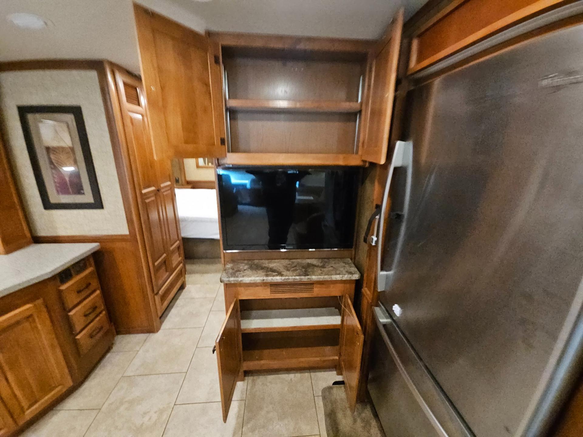 2014 Tiffin Motor Coach 2014 Tiffin Motor Coach Allegro Red - thumbnail 12