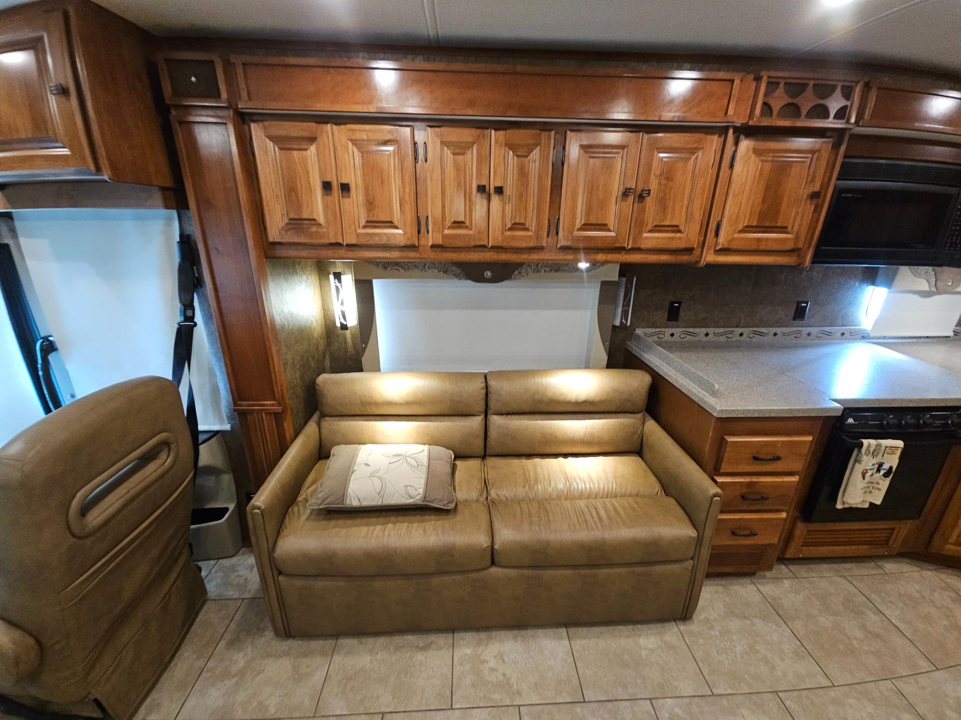 2014 Tiffin Motor Coach 2014 Tiffin Motor Coach Allegro Red - thumbnail 13
