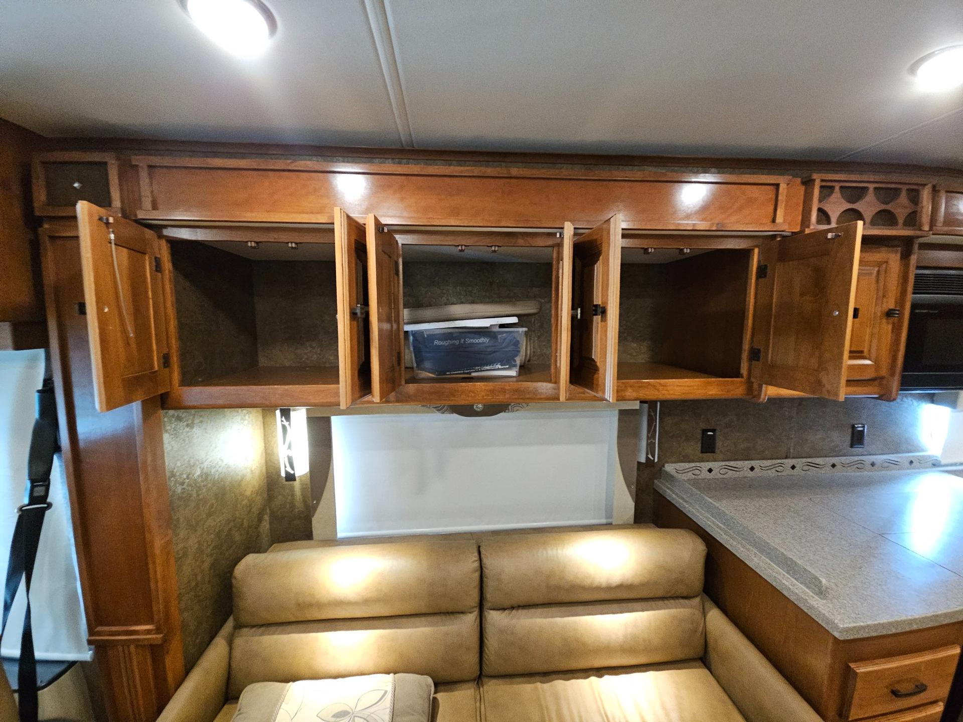 2014 Tiffin Motor Coach 2014 Tiffin Motor Coach Allegro Red - thumbnail 15