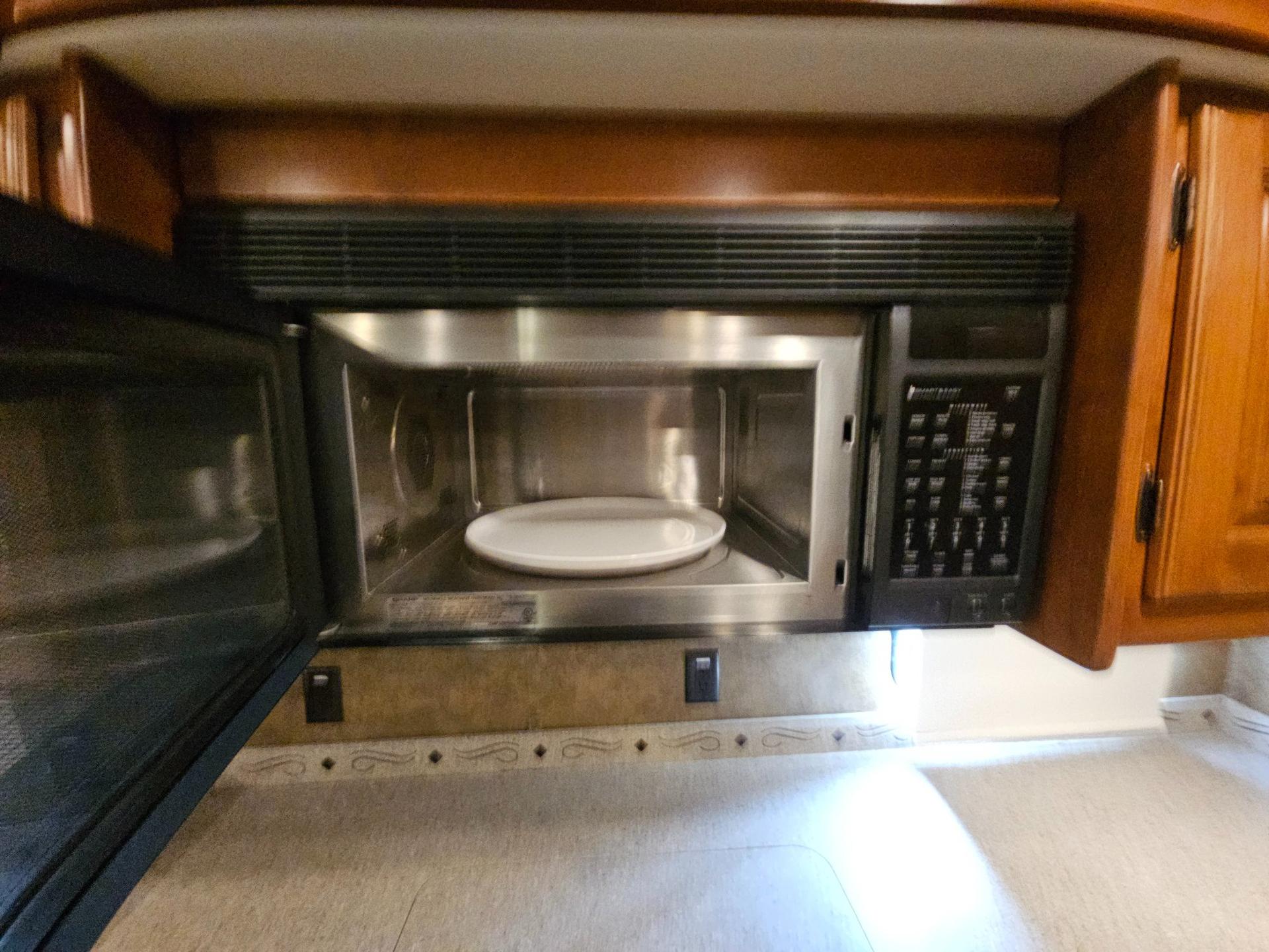 2014 Tiffin Motor Coach 2014 Tiffin Motor Coach Allegro Red - thumbnail 17