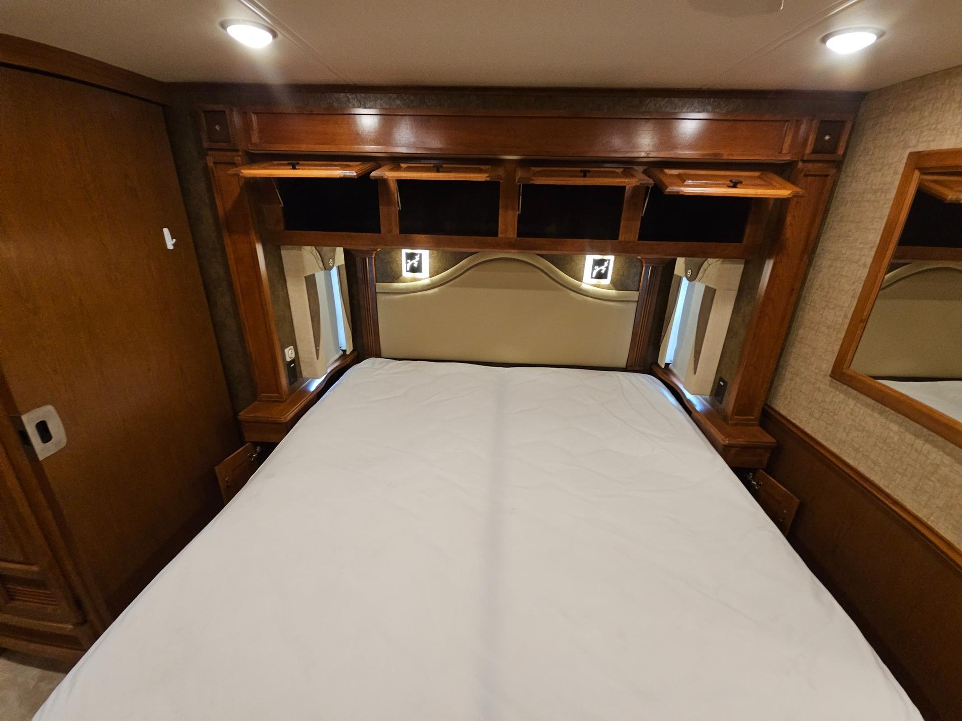 2014 Tiffin Motor Coach 2014 Tiffin Motor Coach Allegro Red - thumbnail 29