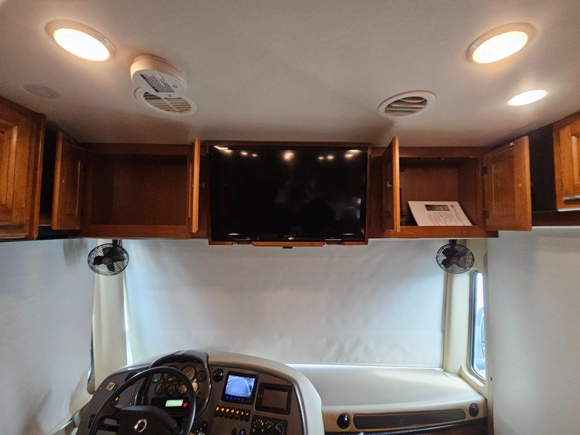 2014 Tiffin Motor Coach 2014 Tiffin Motor Coach Allegro Red - thumbnail 46