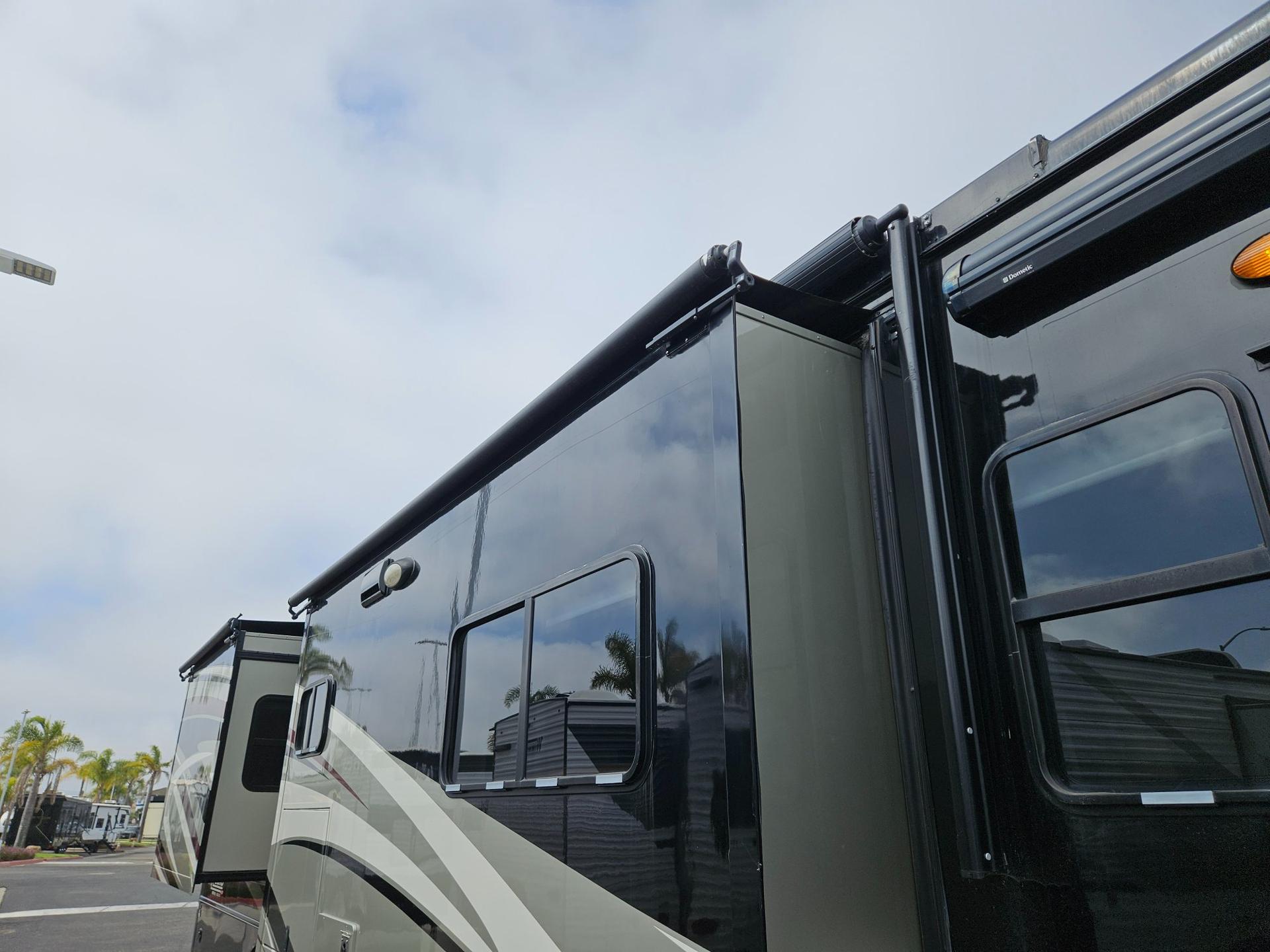 2014 Tiffin Motor Coach 2014 Tiffin Motor Coach Allegro Red - thumbnail 49