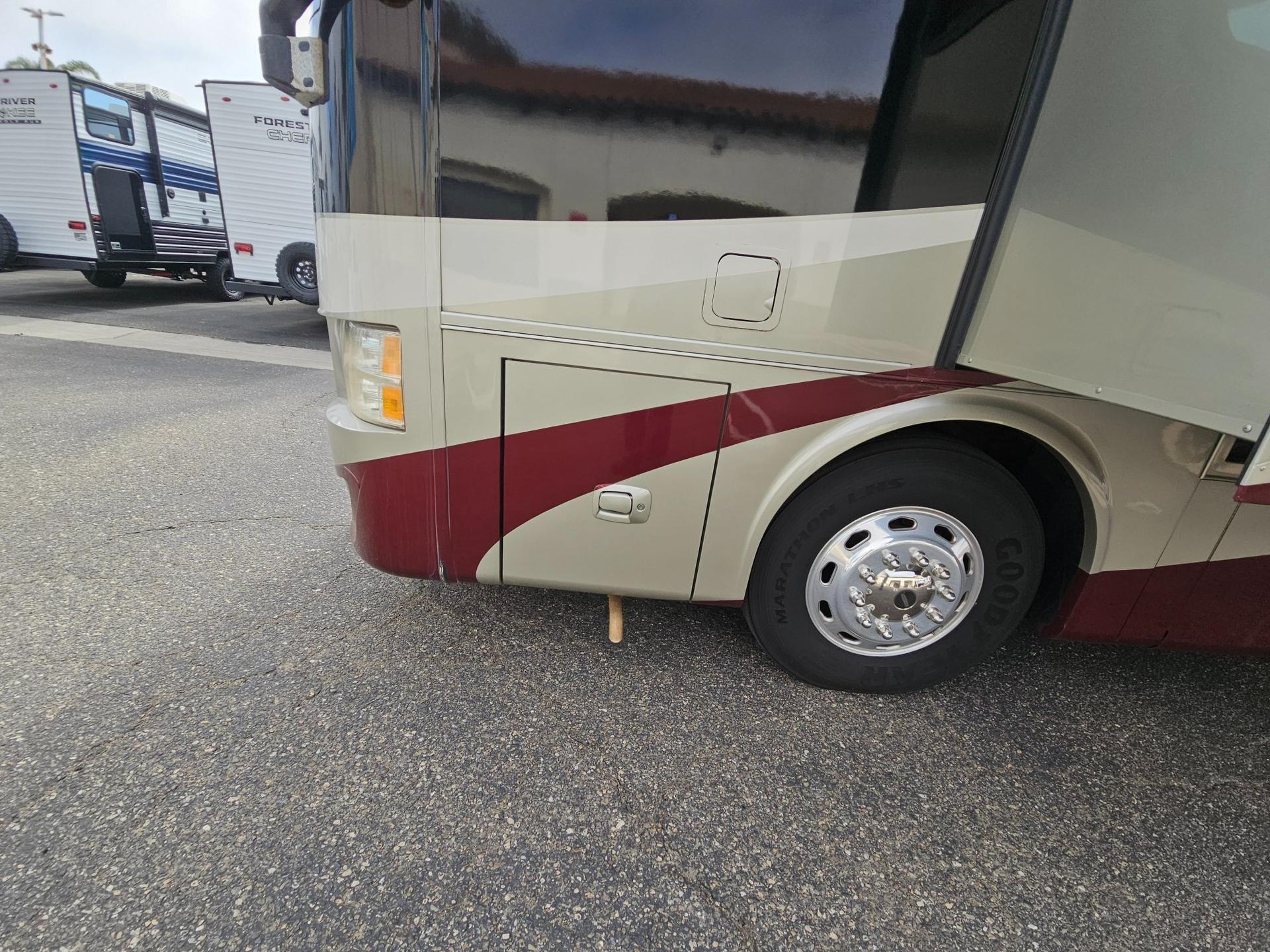 2014 Tiffin Motor Coach 2014 Tiffin Motor Coach Allegro Red - thumbnail 61