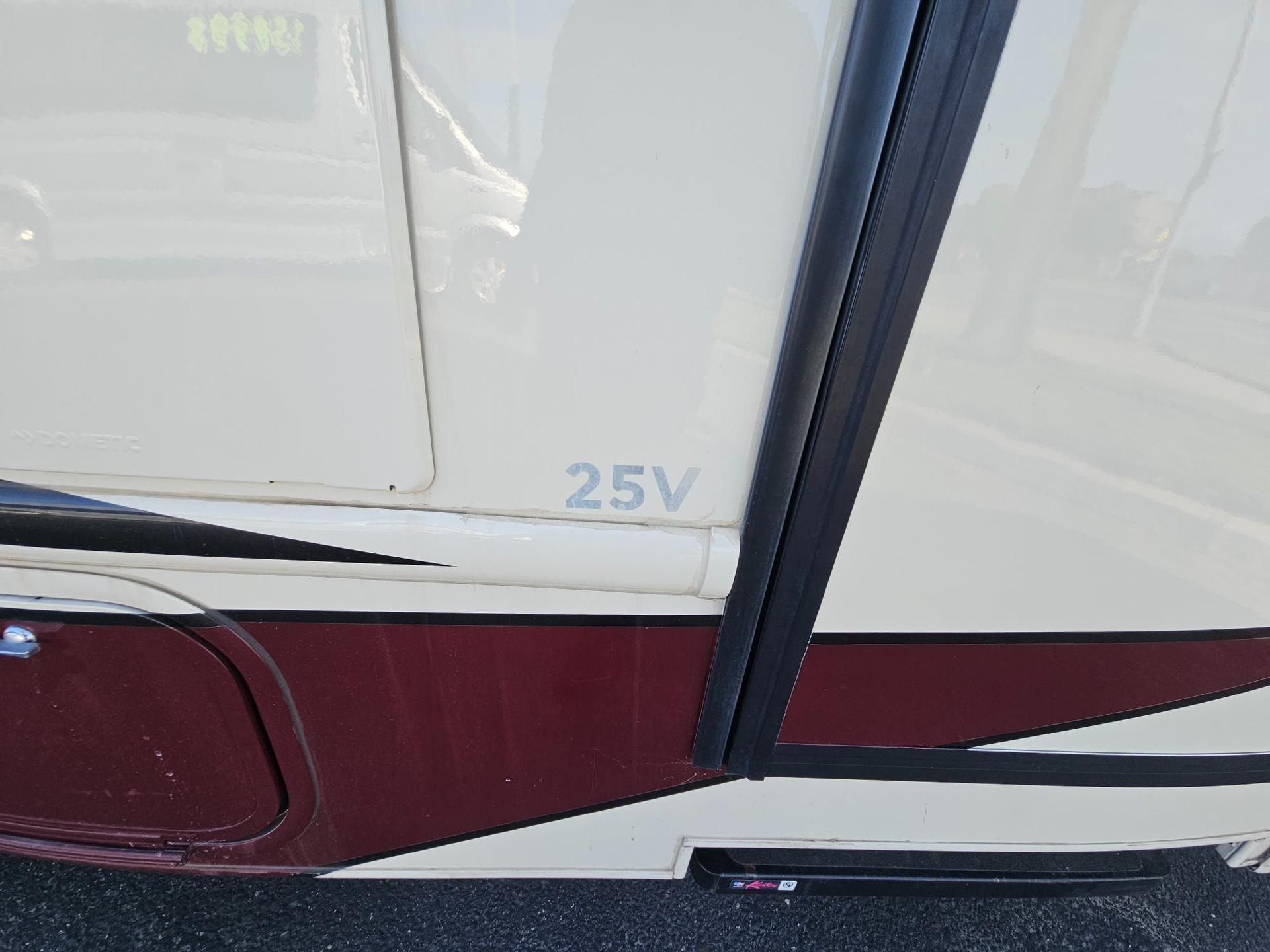 2022 Nexus RV 2022 Nexus RV Viper - thumbnail 9