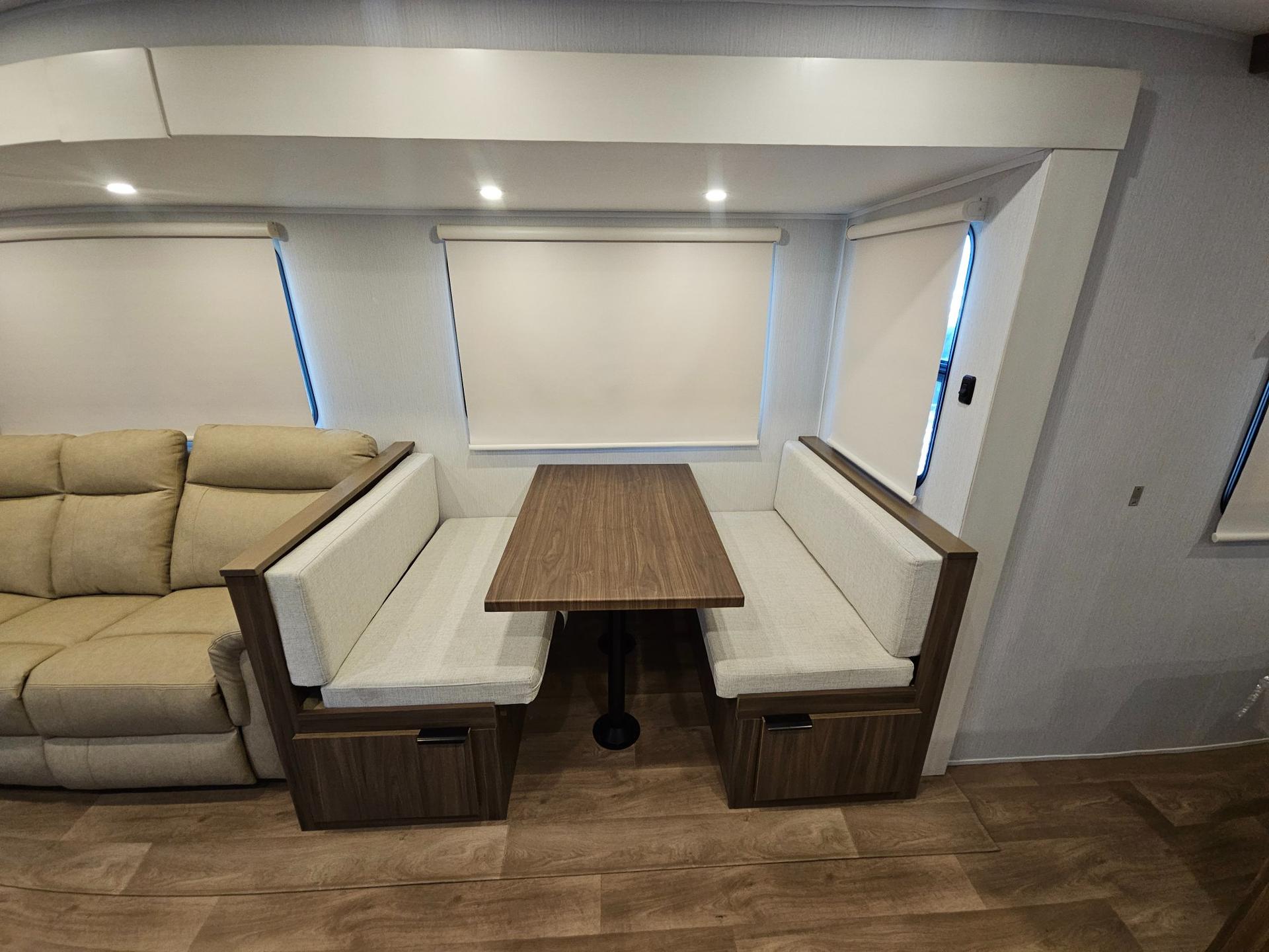 2026 Winnebago 2026 Winnebago Access - thumbnail 8