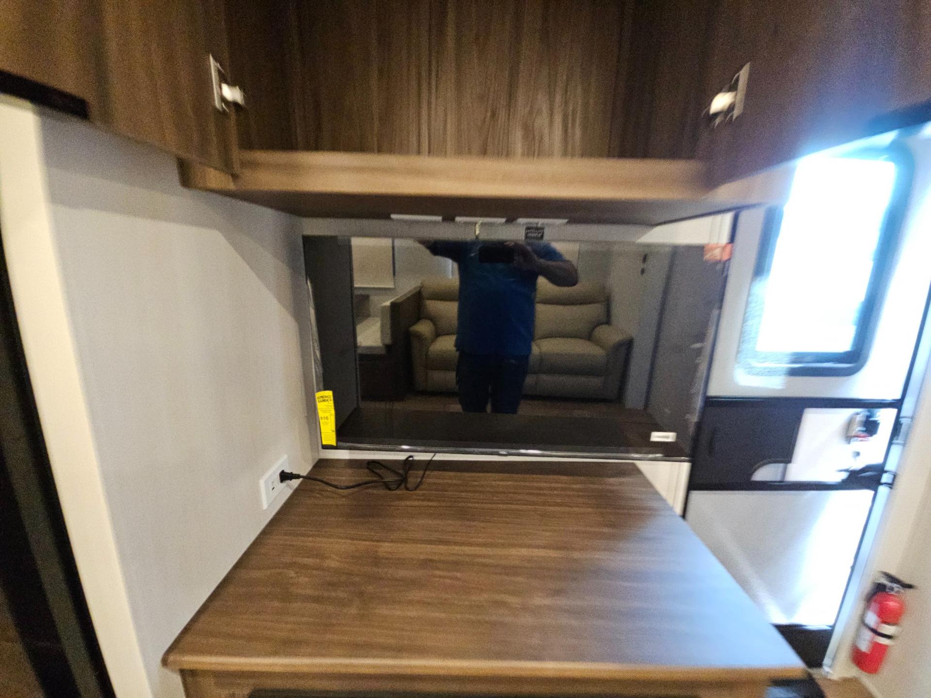 2026 Winnebago 2026 Winnebago Access - thumbnail 12