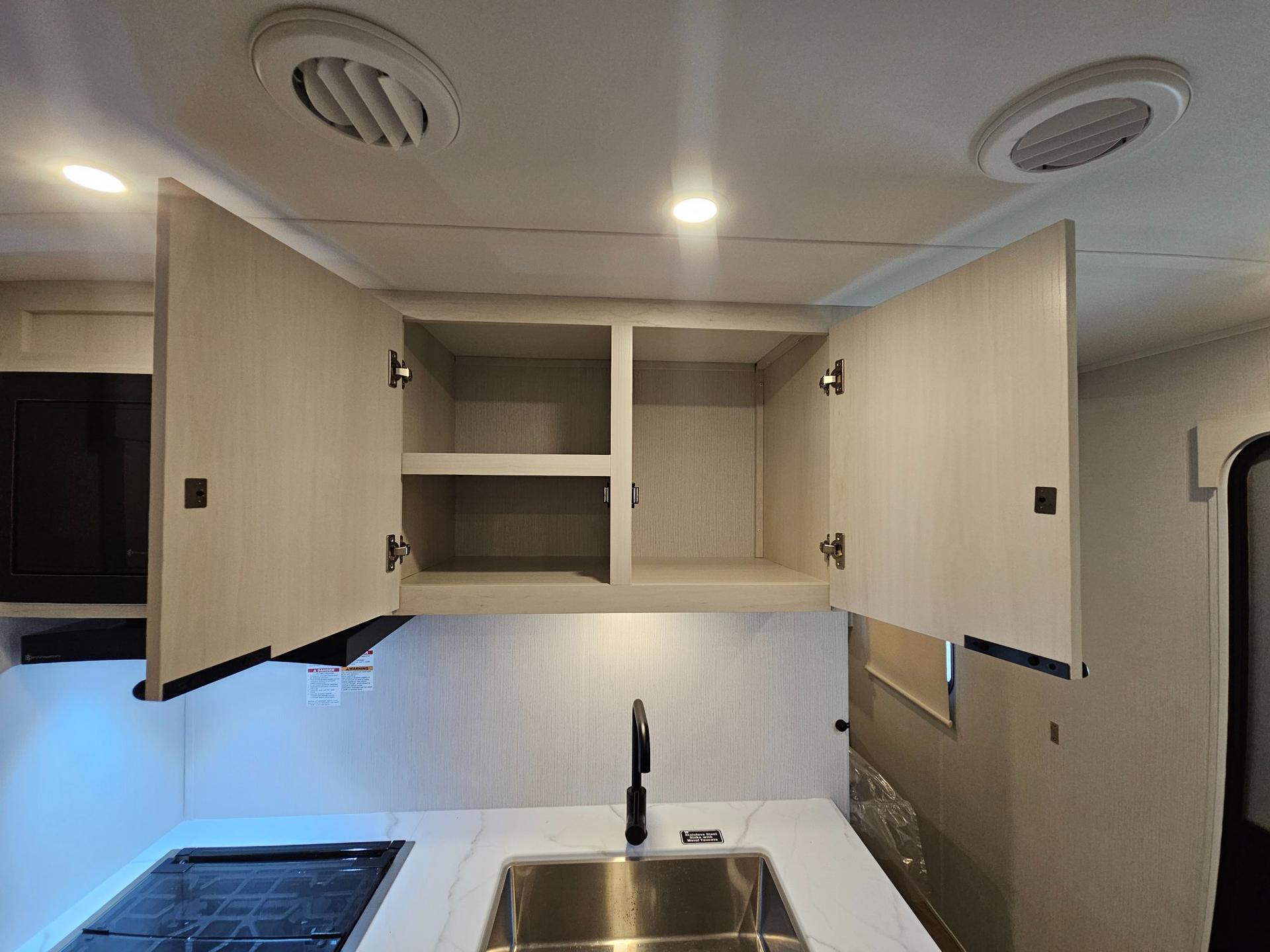 2026 Winnebago 2026 Winnebago Access - thumbnail 18