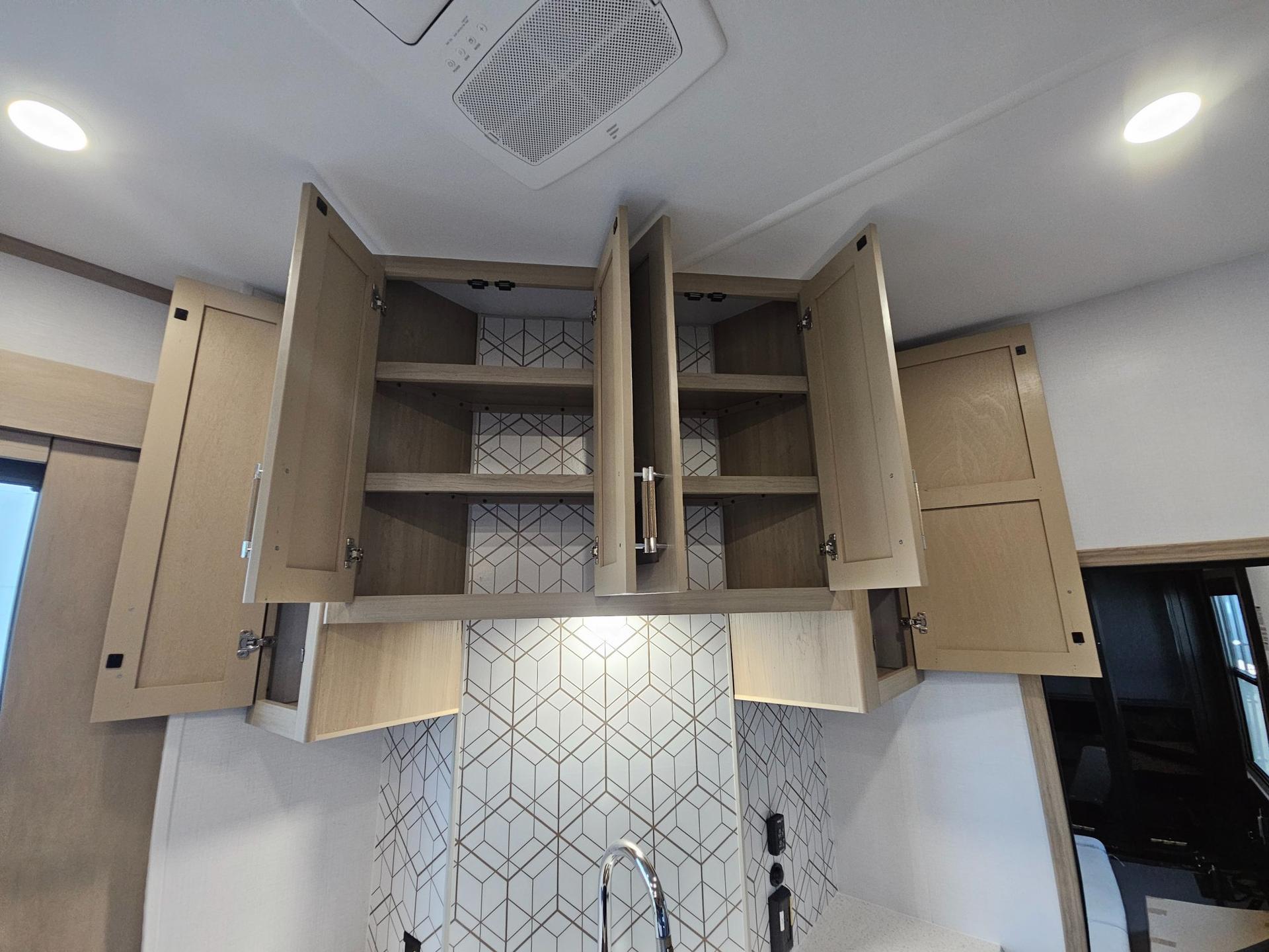 2026 Keystone RV 2026 Keystone RV Raptor  - thumbnail 15