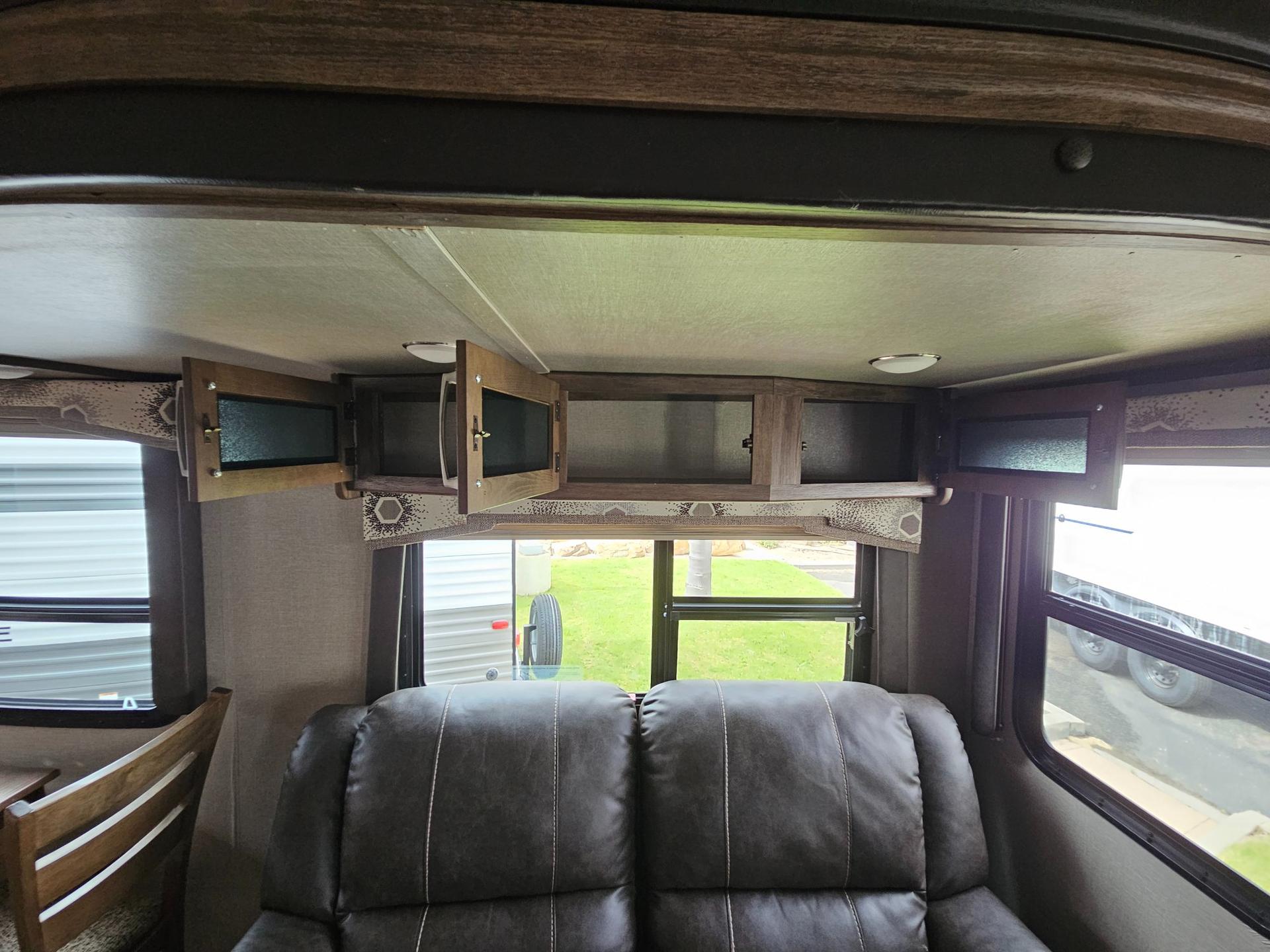 2018 Keystone RV 2018 Keystone RV Cougar Half-Ton - thumbnail 104