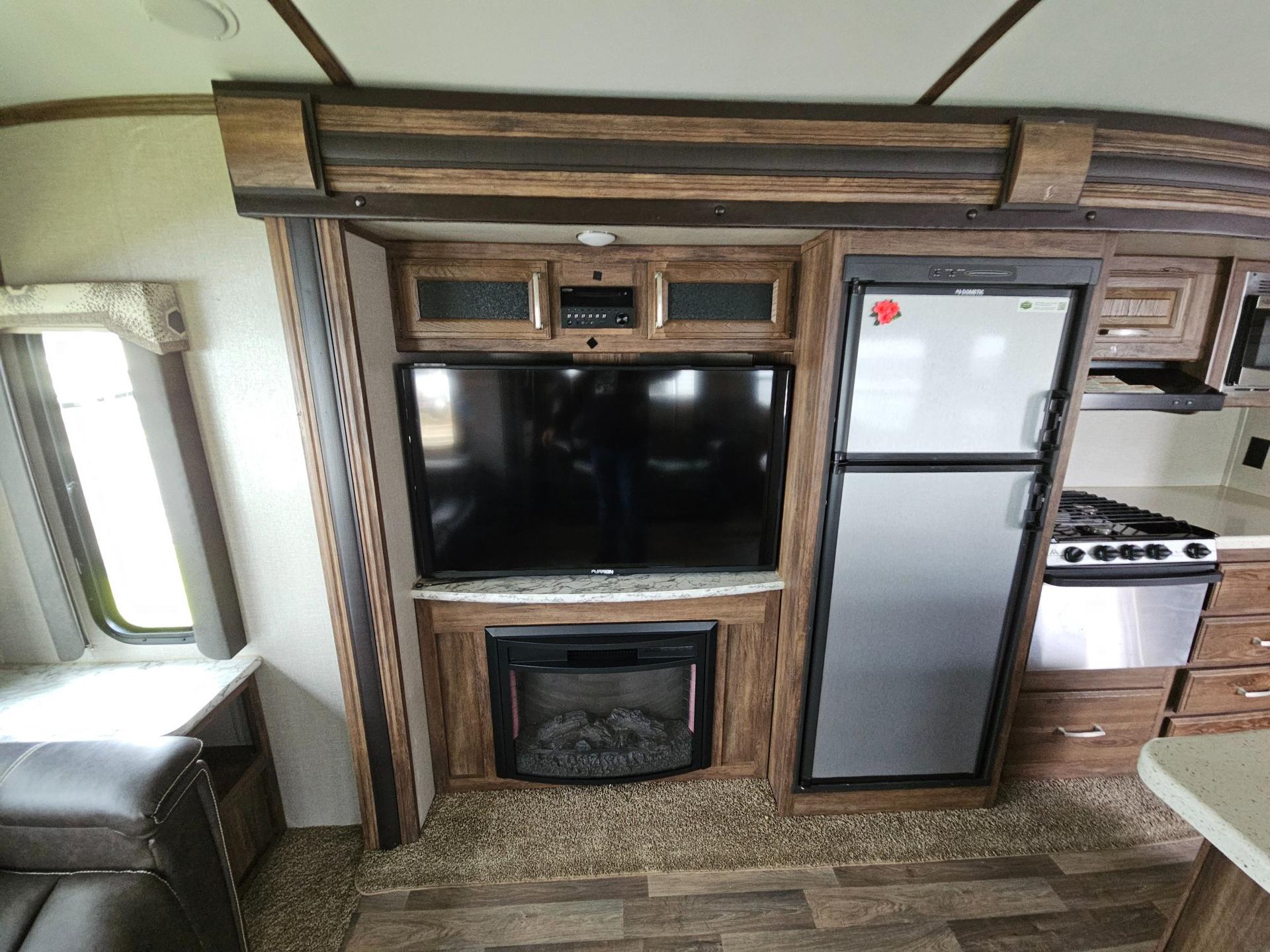 2018 Keystone RV 2018 Keystone RV Cougar Half-Ton - thumbnail 109