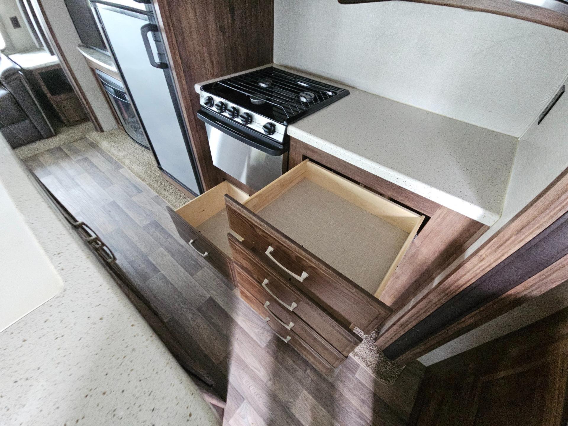 2018 Keystone RV 2018 Keystone RV Cougar Half-Ton - thumbnail 117