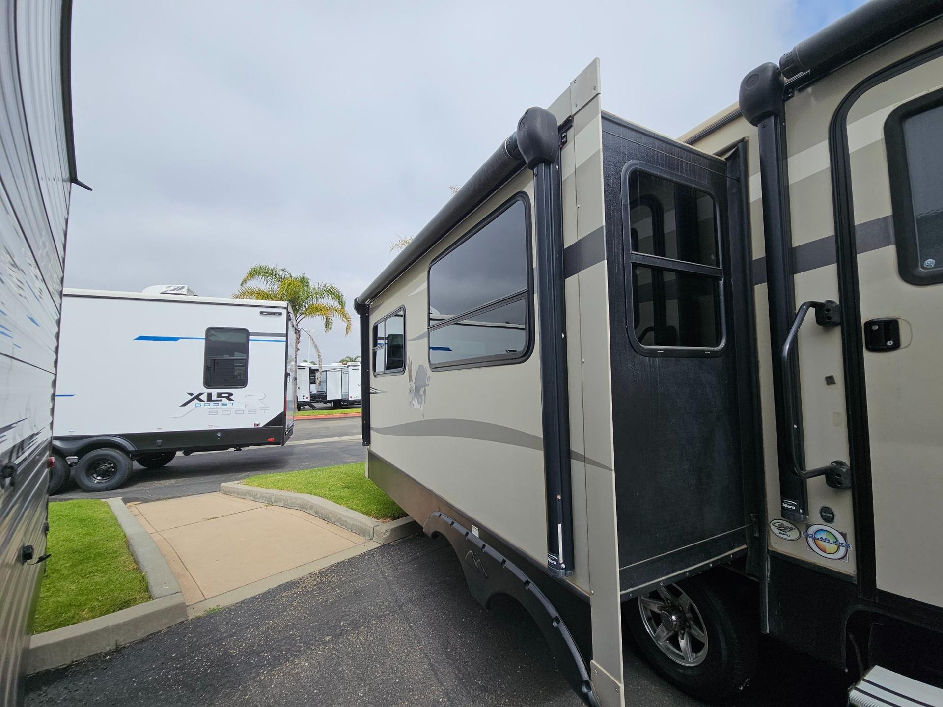 2018 Keystone RV 2018 Keystone RV Cougar Half-Ton - thumbnail 185