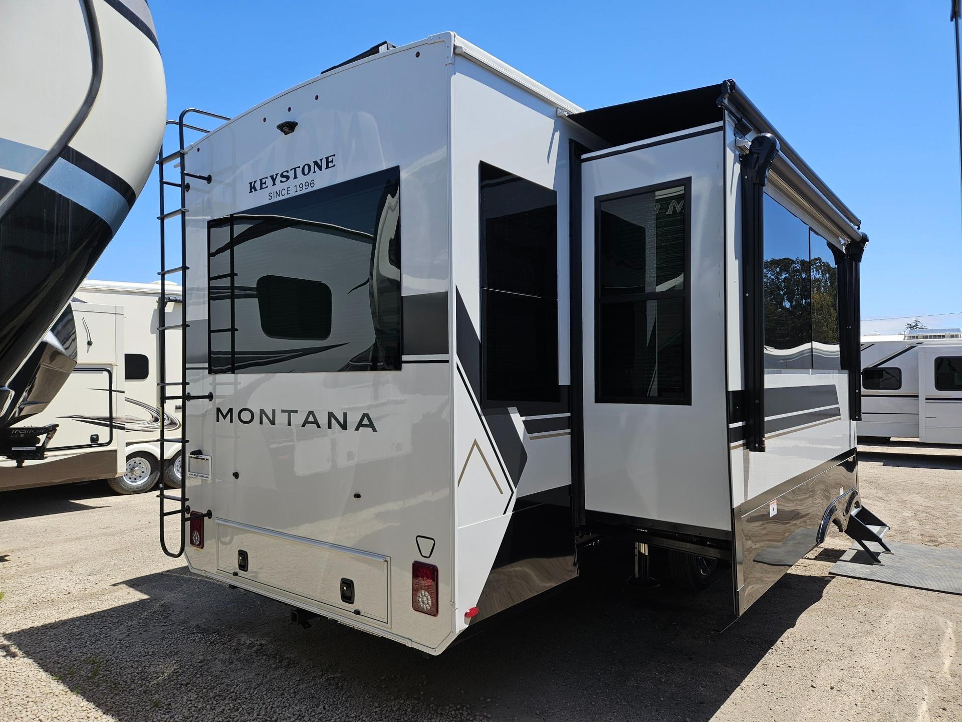 2026 Keystone RV 2026 Keystone RV Montana - thumbnail 3
