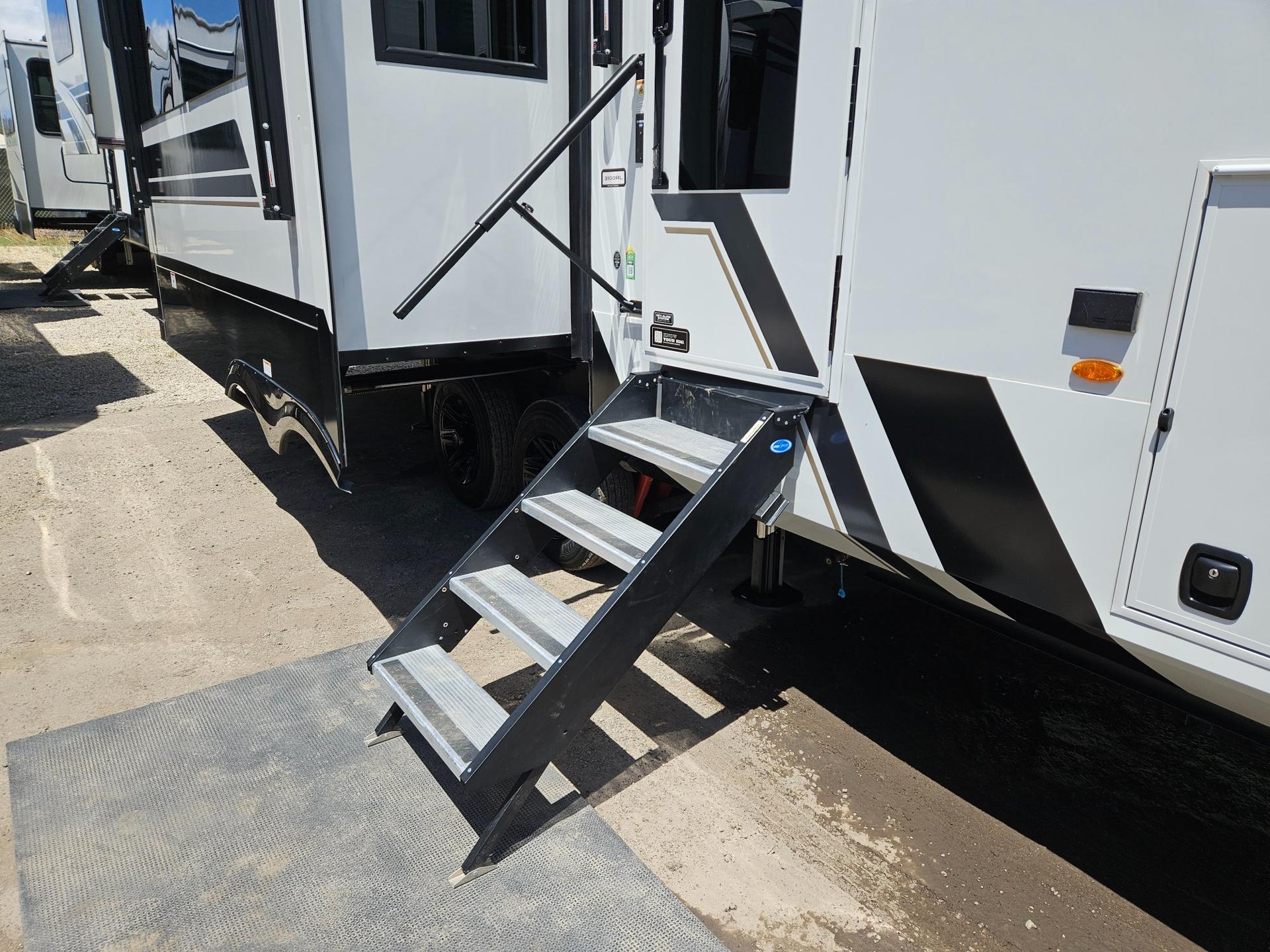 2026 Keystone RV 2026 Keystone RV Montana - thumbnail 56