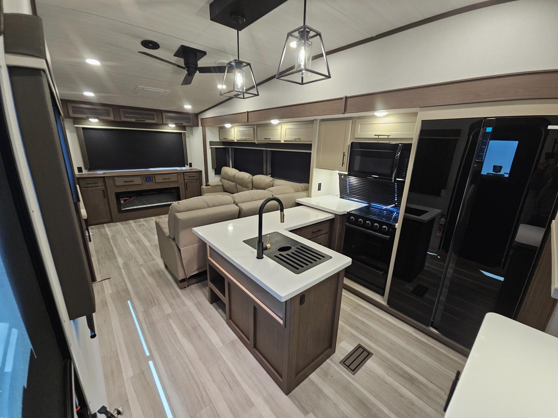 2026 Keystone RV 2026 Keystone RV Cougar - thumbnail 6