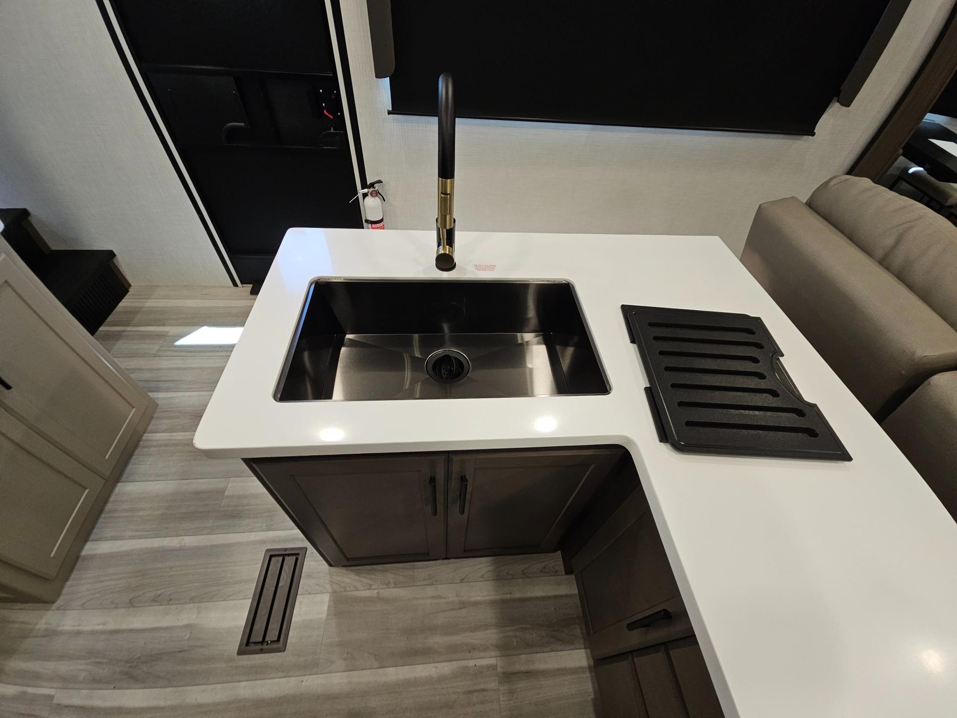 2026 Keystone RV 2026 Keystone RV Cougar - thumbnail 16