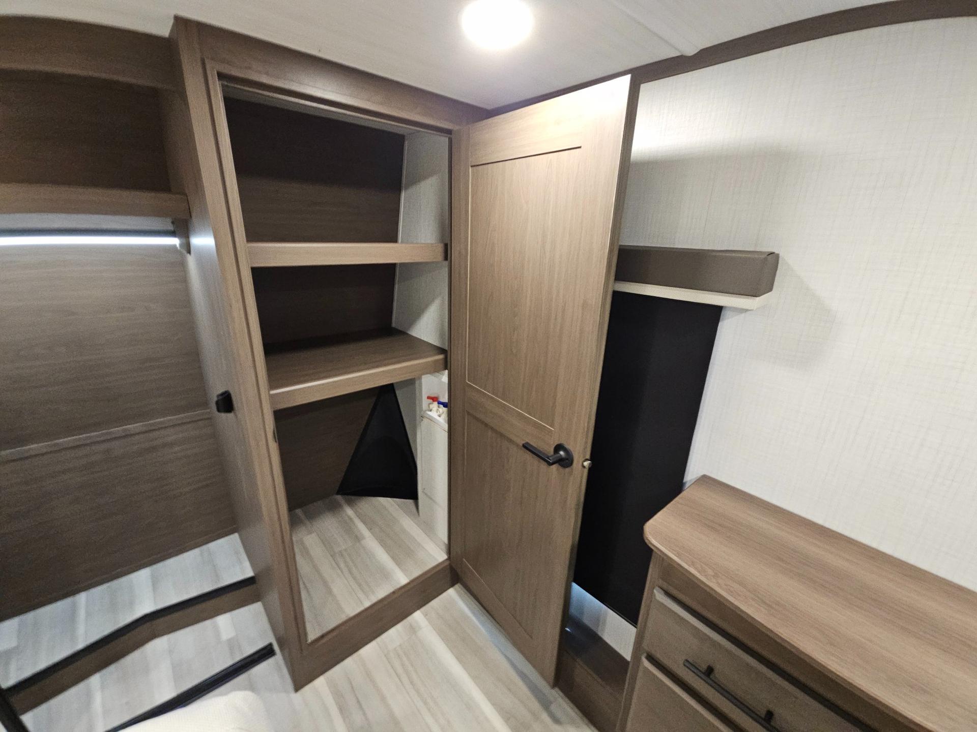 2026 Keystone RV 2026 Keystone RV Cougar - thumbnail 40