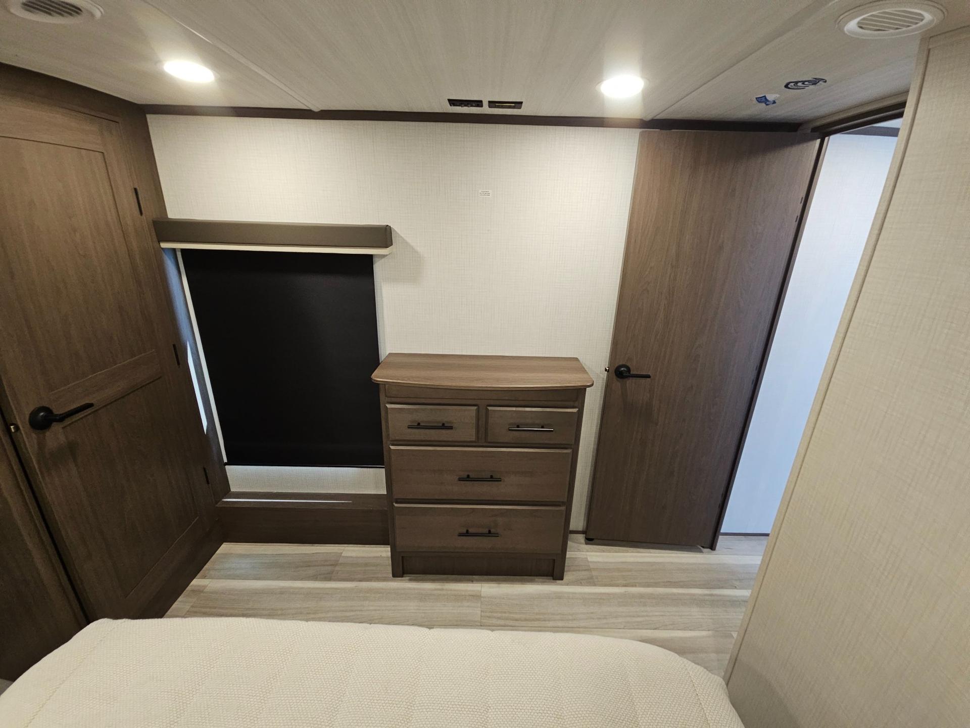 2026 Keystone RV 2026 Keystone RV Cougar - thumbnail 43