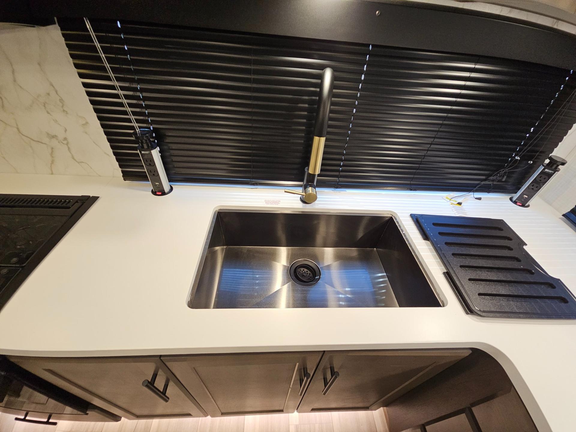 2026 Keystone RV 2026 Keystone RV Cougar Half-Ton - thumbnail 12