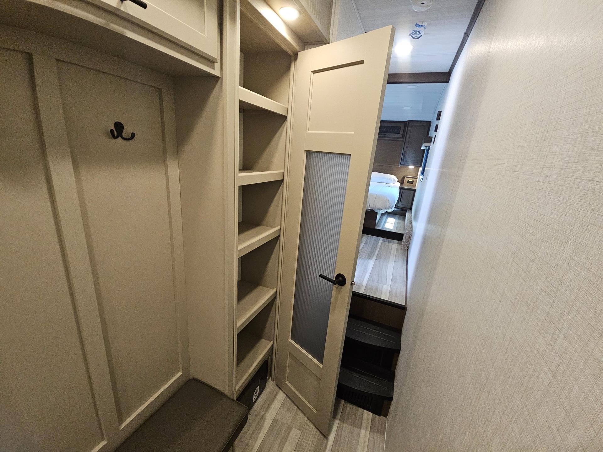 2026 Keystone RV 2026 Keystone RV Cougar Half-Ton - thumbnail 28