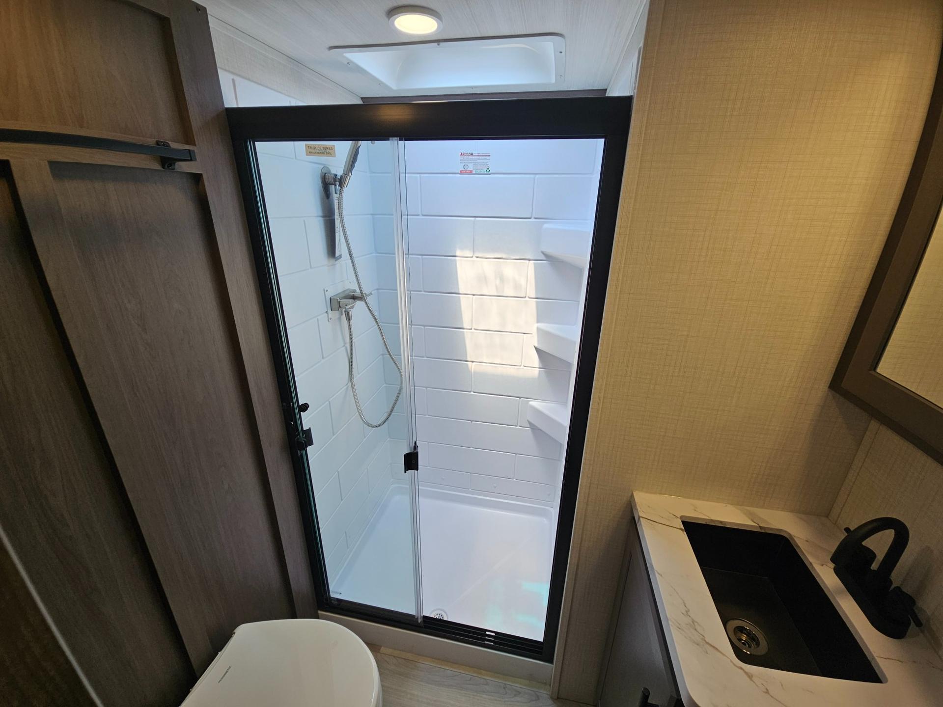 2026 Keystone RV 2026 Keystone RV Cougar Half-Ton - thumbnail 31