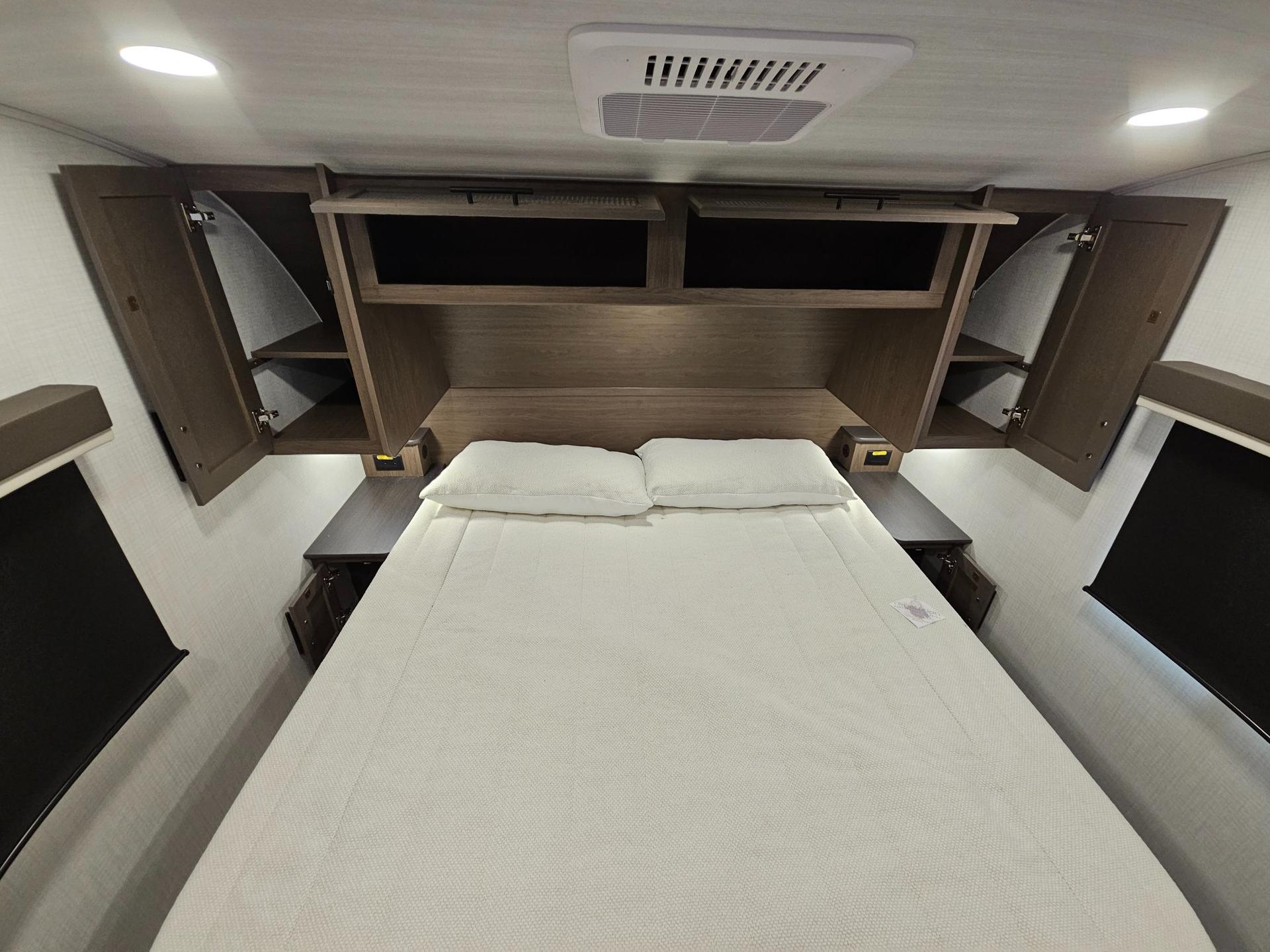 2026 Keystone RV 2026 Keystone RV Cougar Half-Ton - thumbnail 39