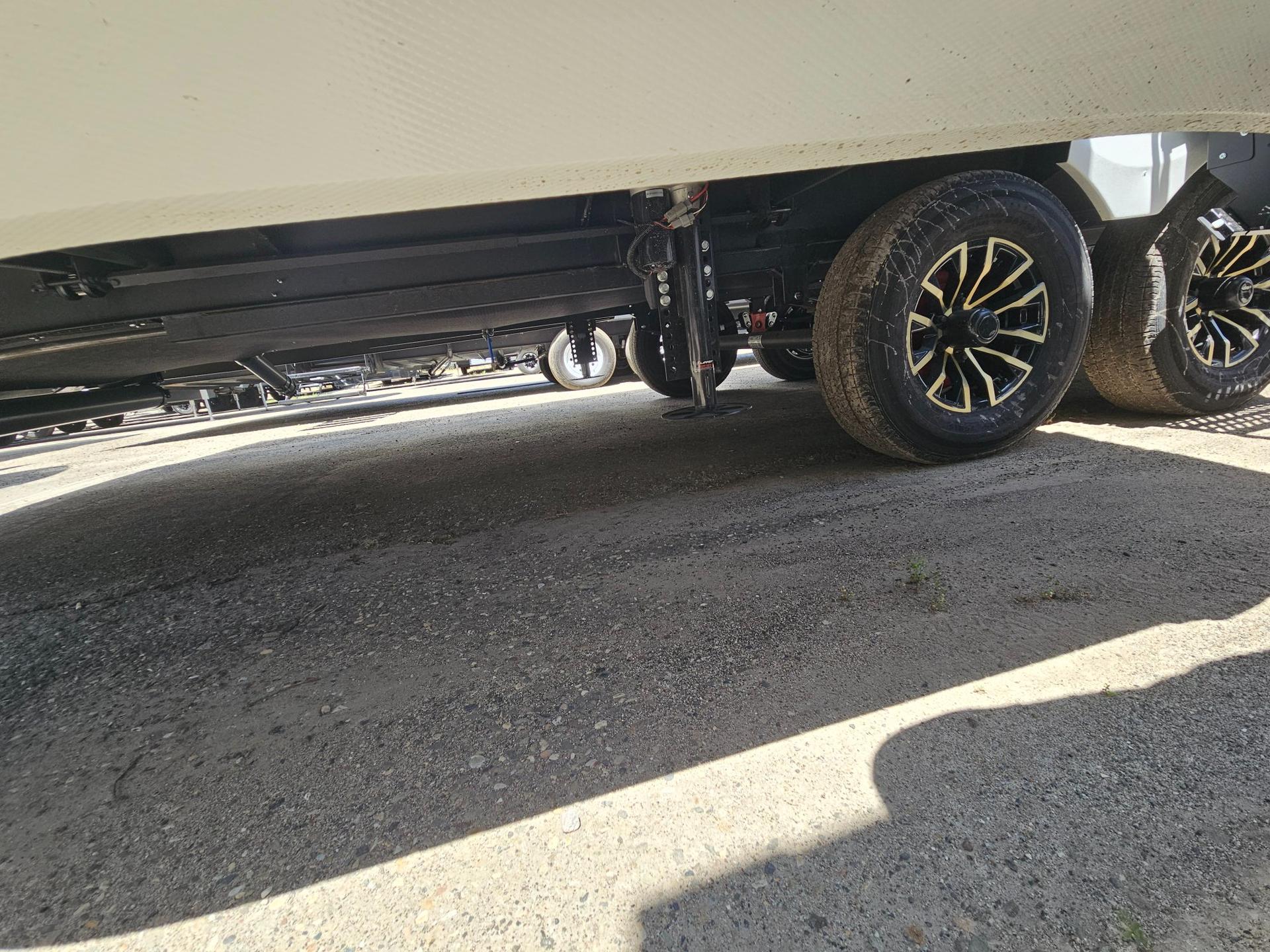 2026 Keystone RV 2026 Keystone RV Cougar Half-Ton - thumbnail 51