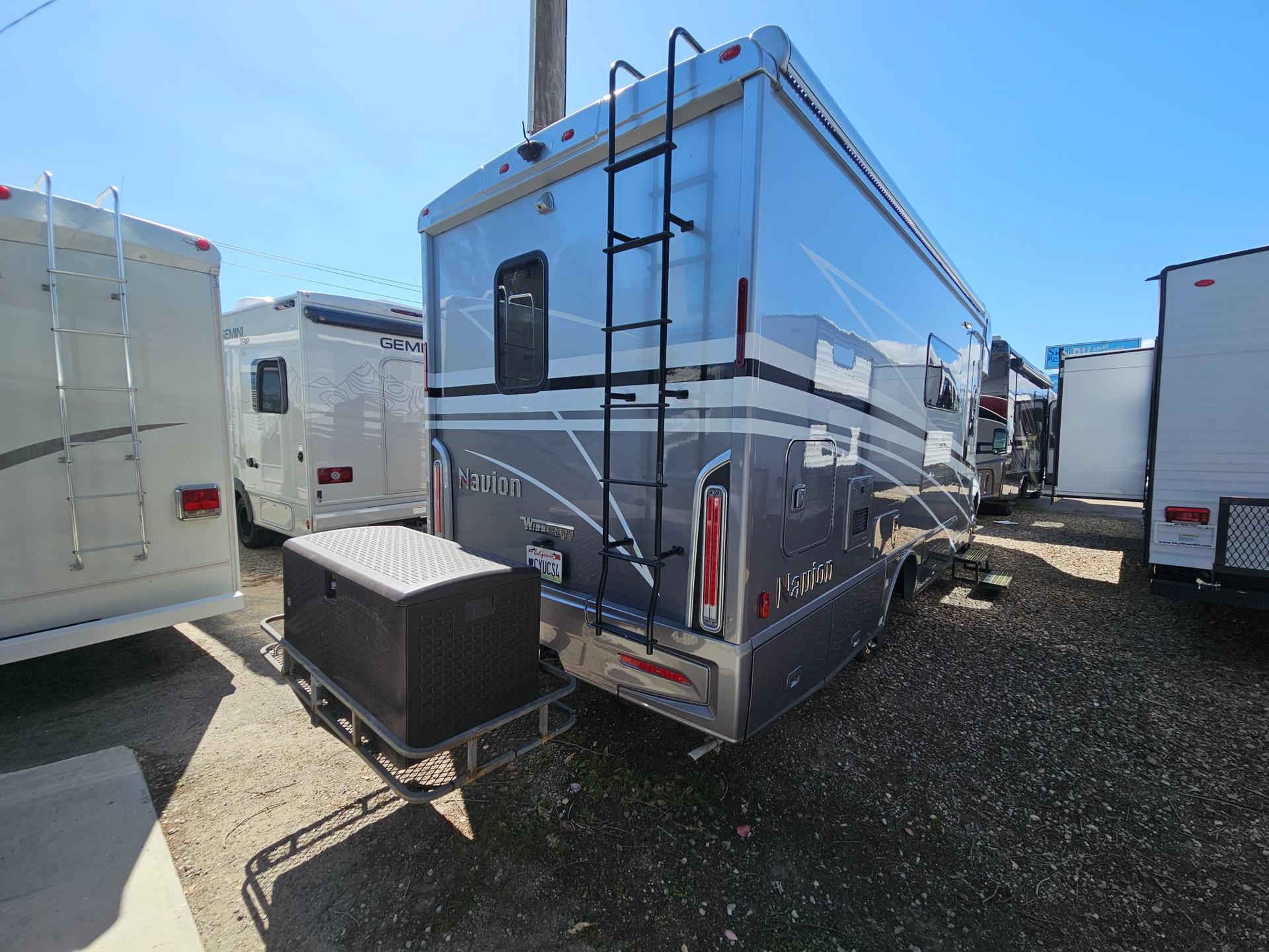2024 Winnebago 2024 Winnebago Navion - thumbnail 3