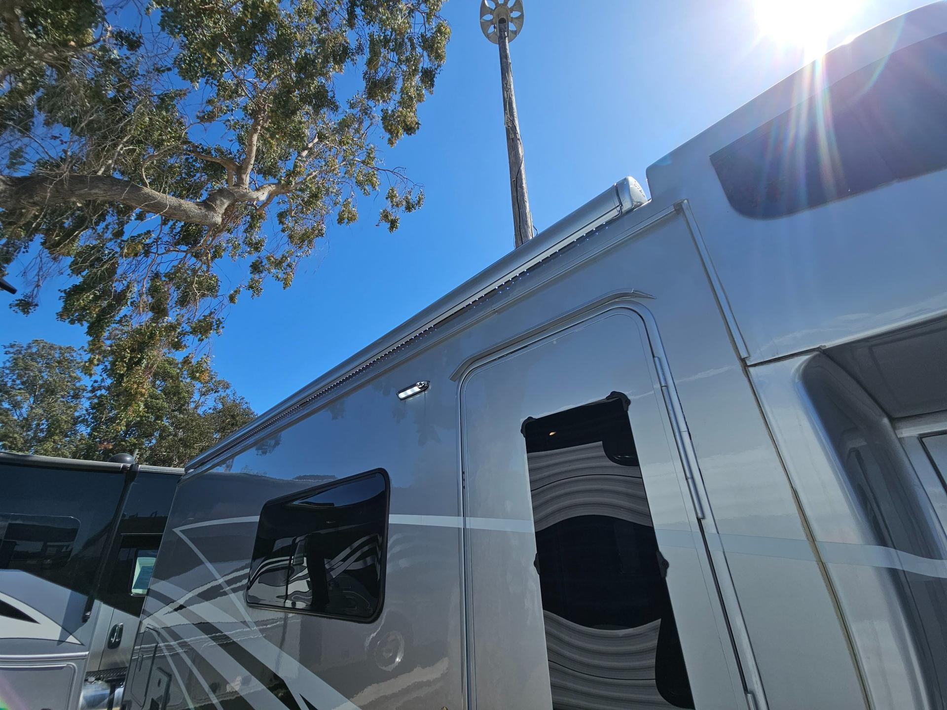 2024 Winnebago 2024 Winnebago Navion - thumbnail 36