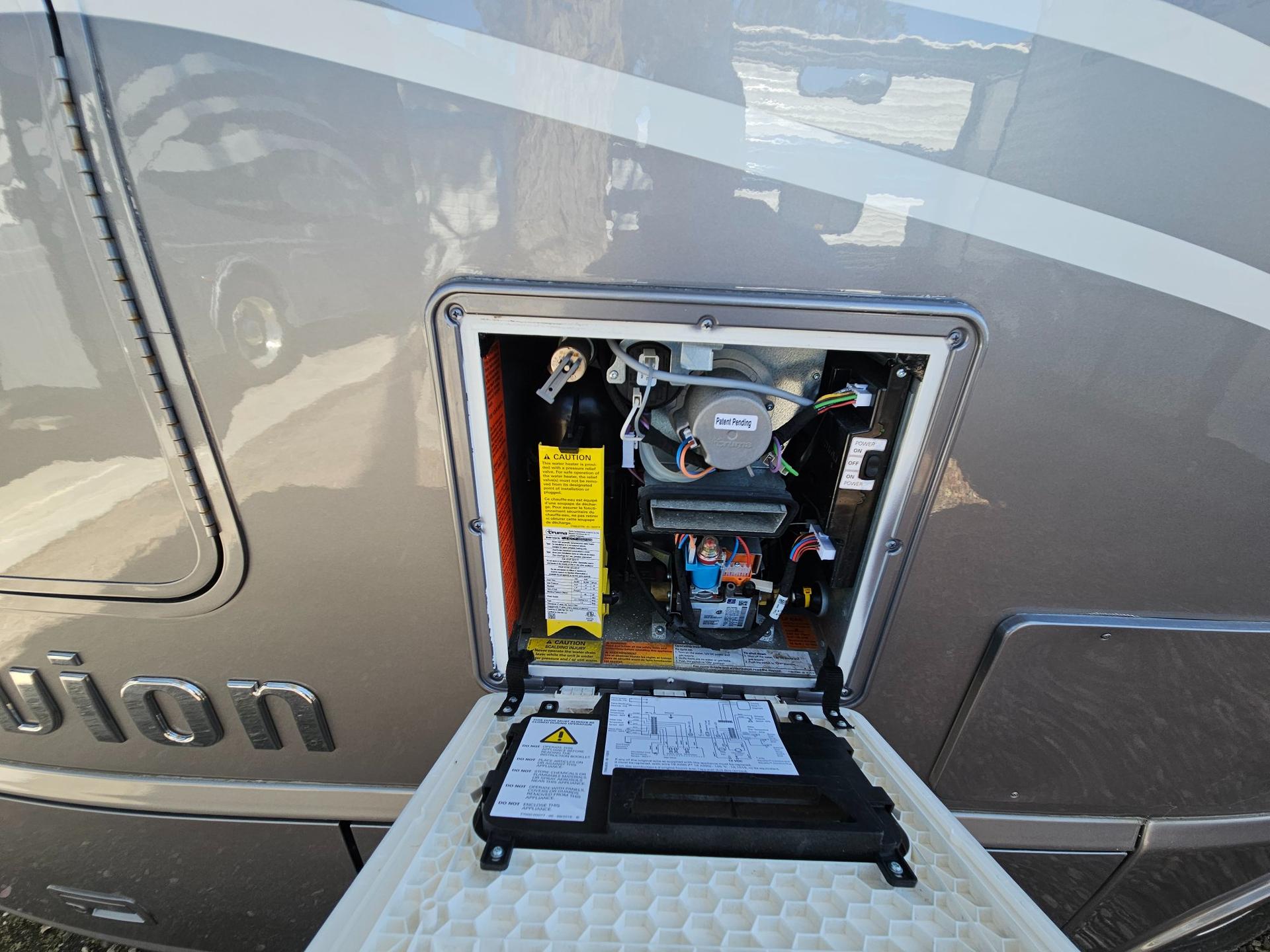 2024 Winnebago 2024 Winnebago Navion - thumbnail 40