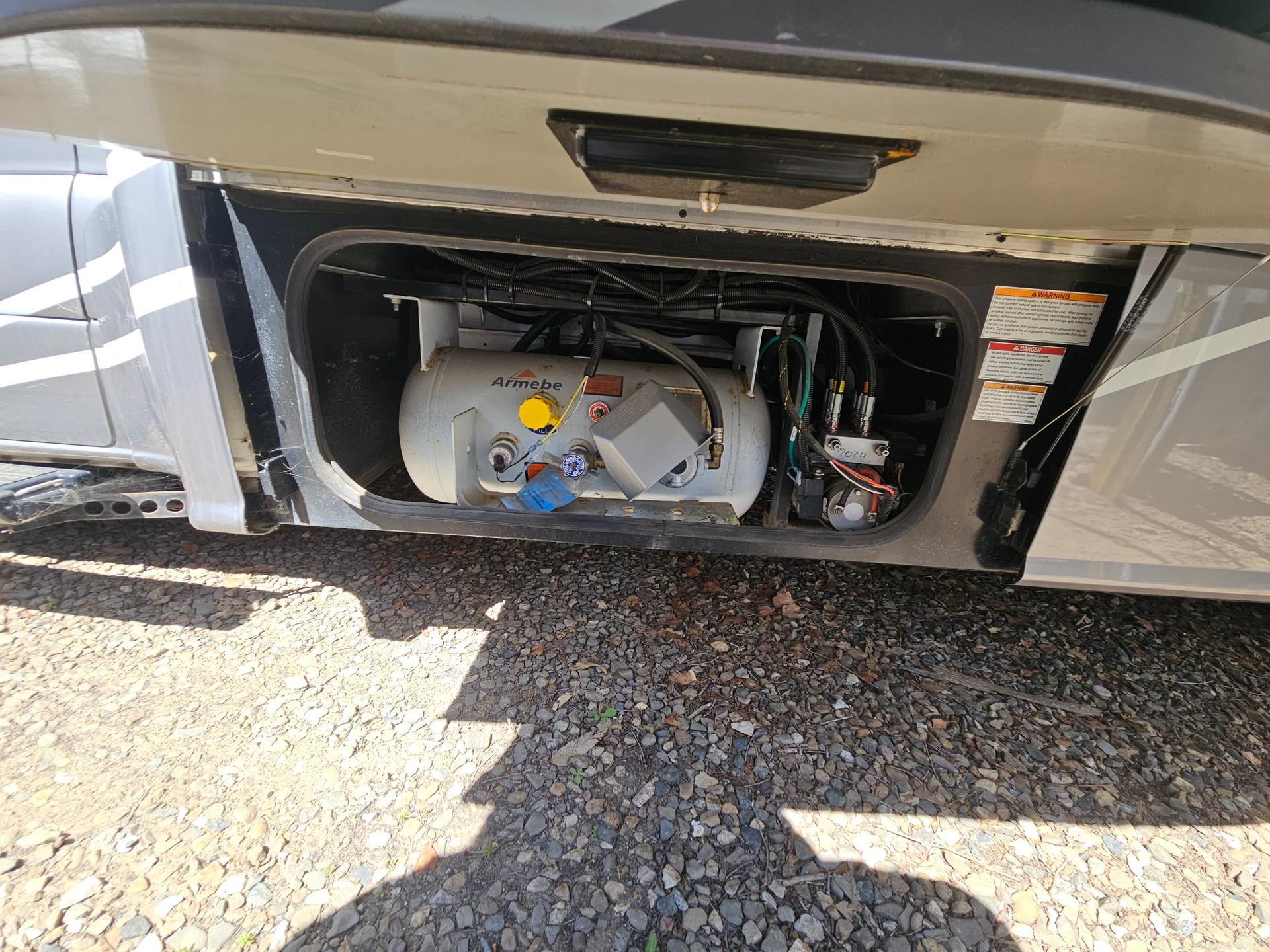 2024 Winnebago 2024 Winnebago Navion - thumbnail 46