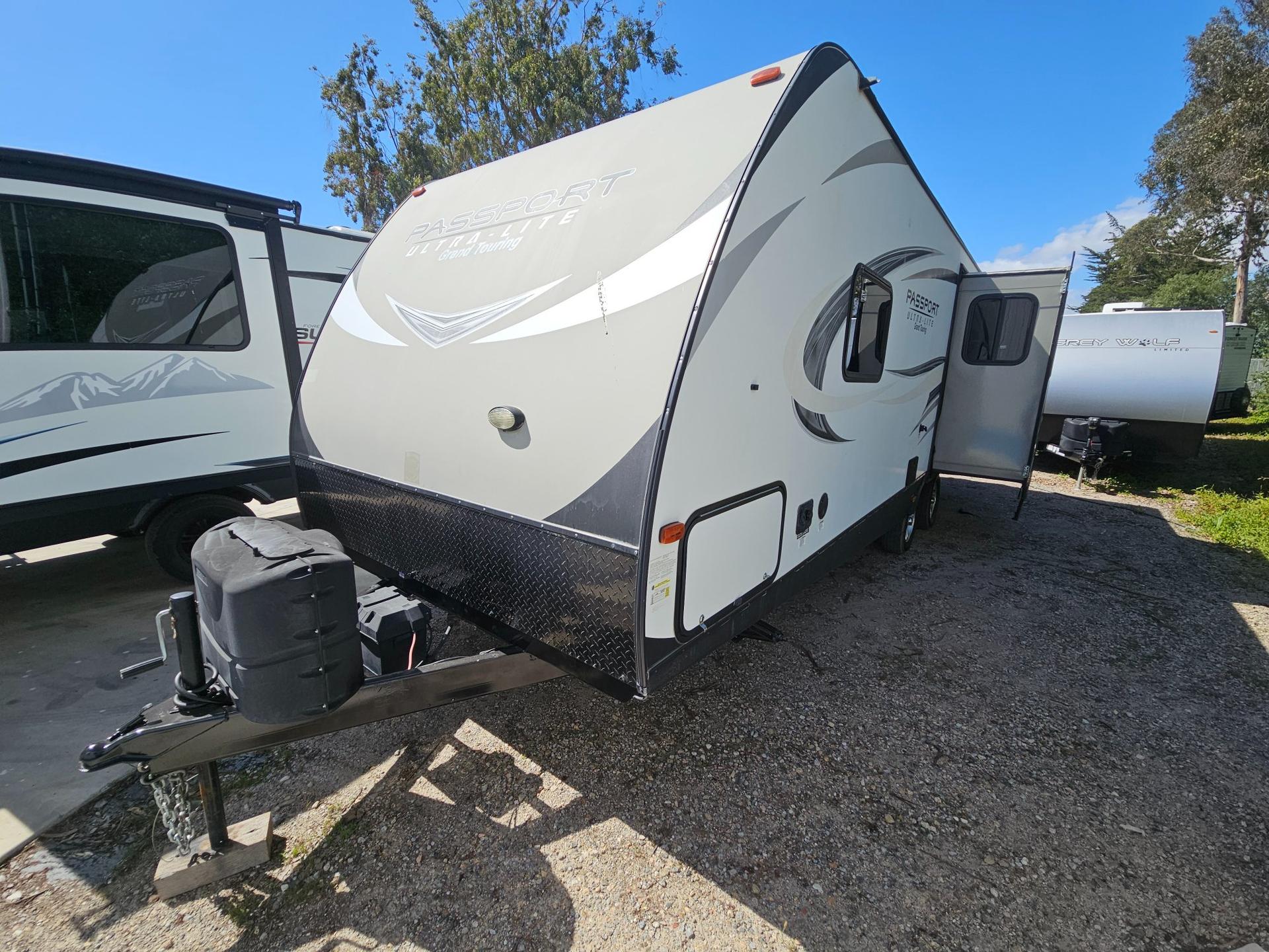 2018 Keystone RV 2018 Keystone RV Passport Ultra-Lite Grand Touring - thumbnail 4