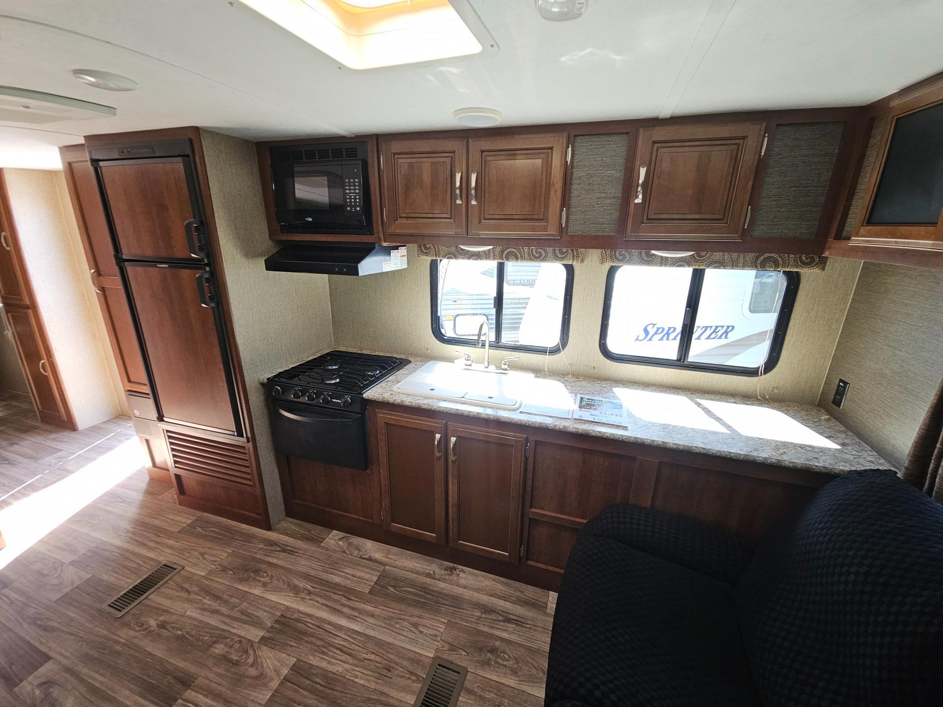 2018 Keystone RV 2018 Keystone RV Passport Ultra-Lite Grand Touring - thumbnail 12