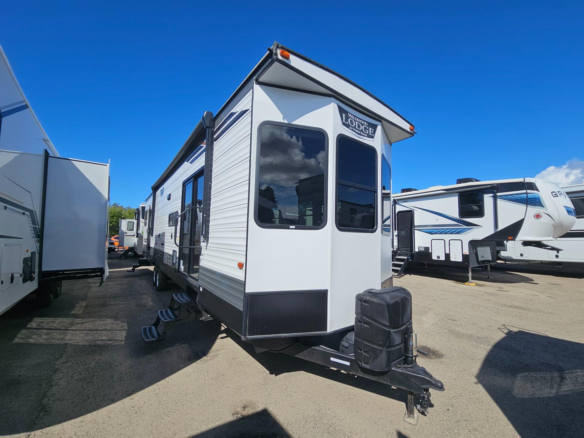 2022 Forest River RV Wildwood Lodge 40FDEN-8