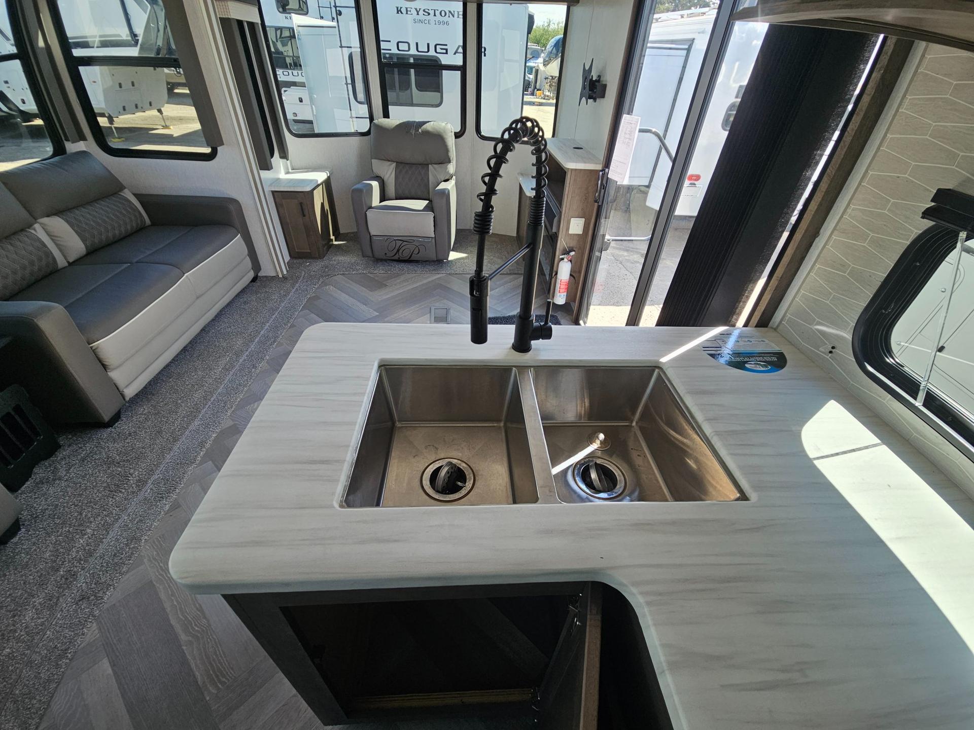 2022 Forest River RV 2022 Forest River RV Wildwood Lodge - thumbnail 16