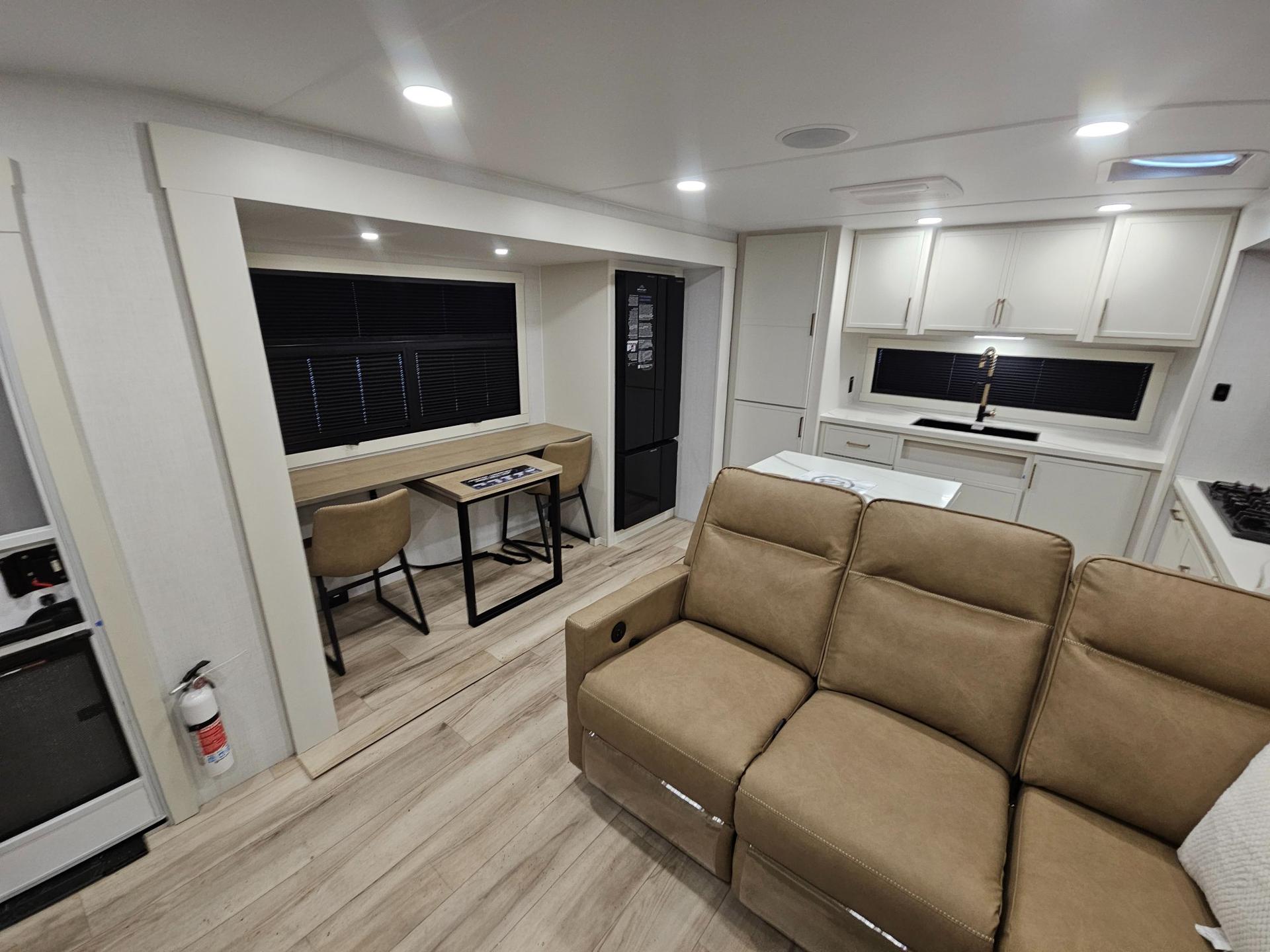 2026 Brinkley RV 2026 Brinkley RV Model I - thumbnail 7