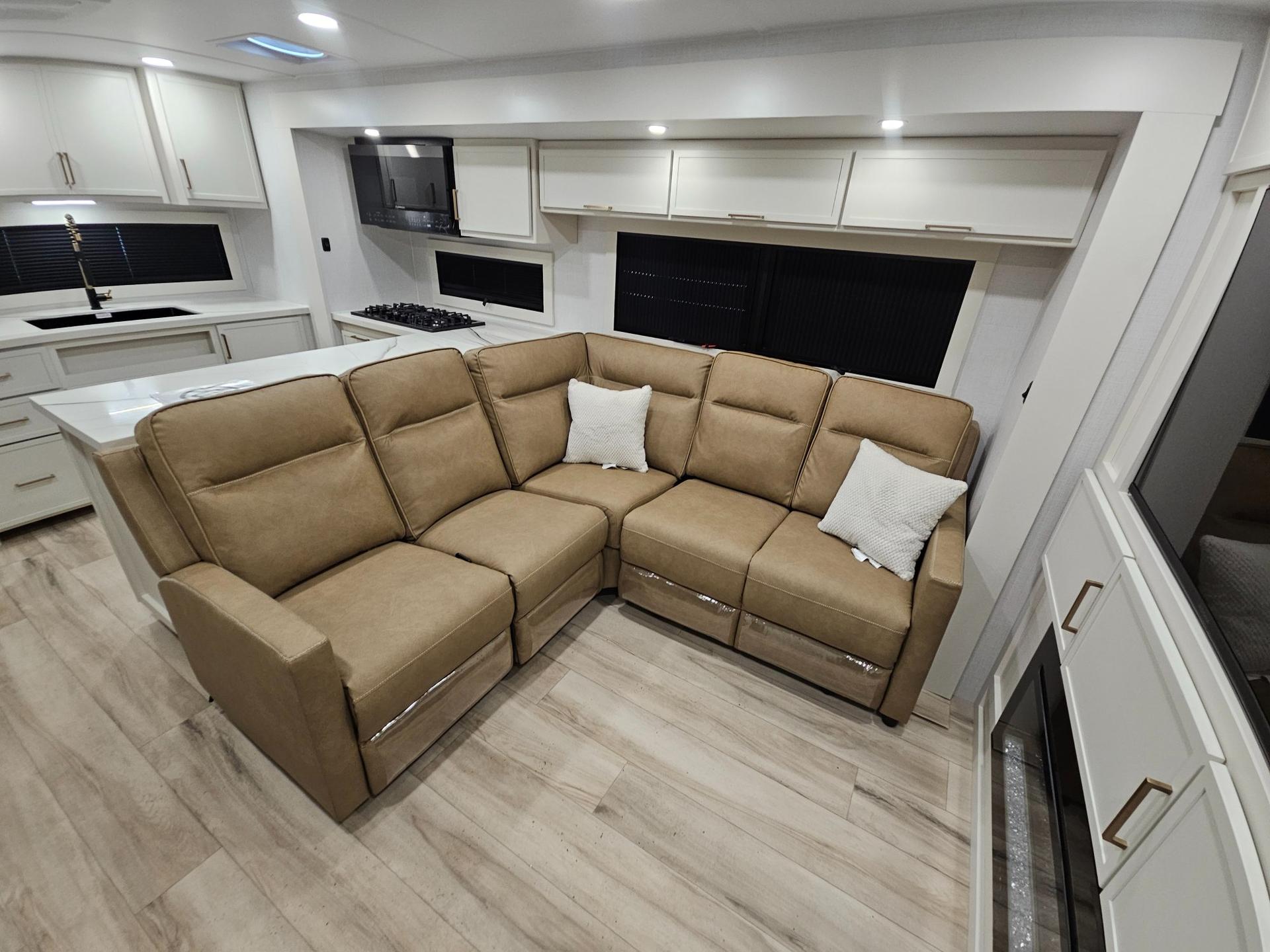 2026 Brinkley RV 2026 Brinkley RV Model I - thumbnail 21