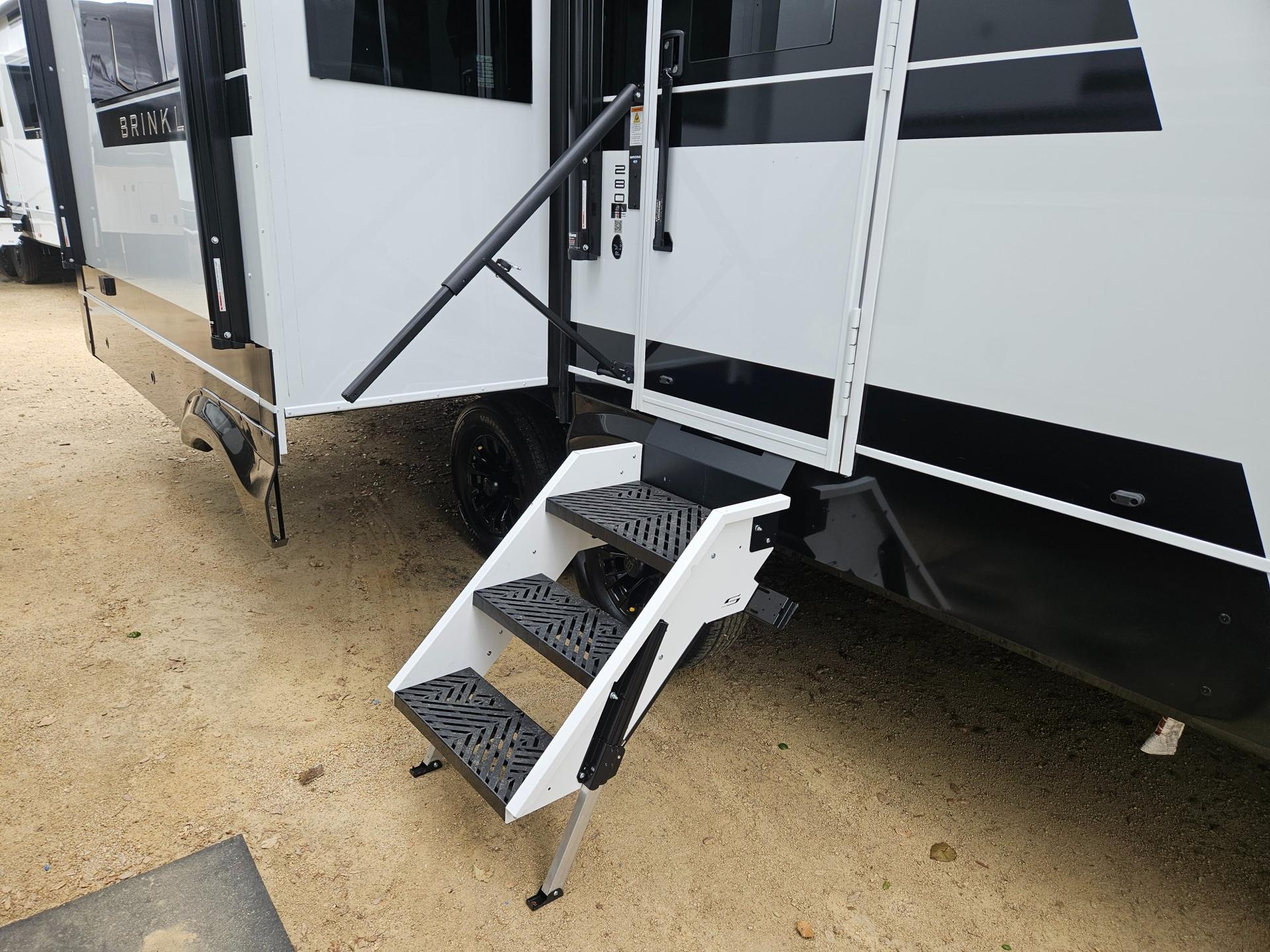 2026 Brinkley RV 2026 Brinkley RV Model I - thumbnail 42