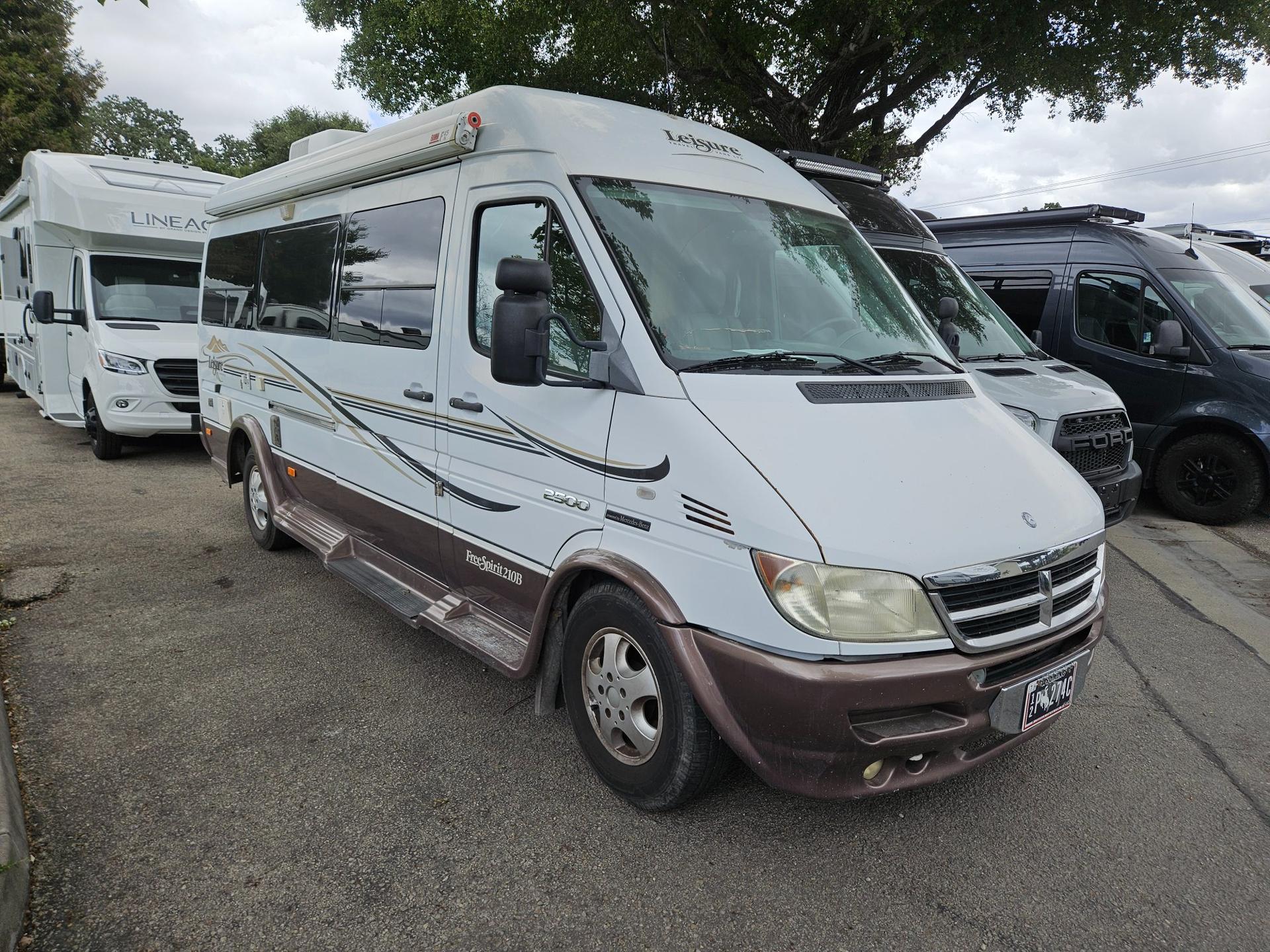 2006 Leisure Travel Vans LTD Free Spirit 210B