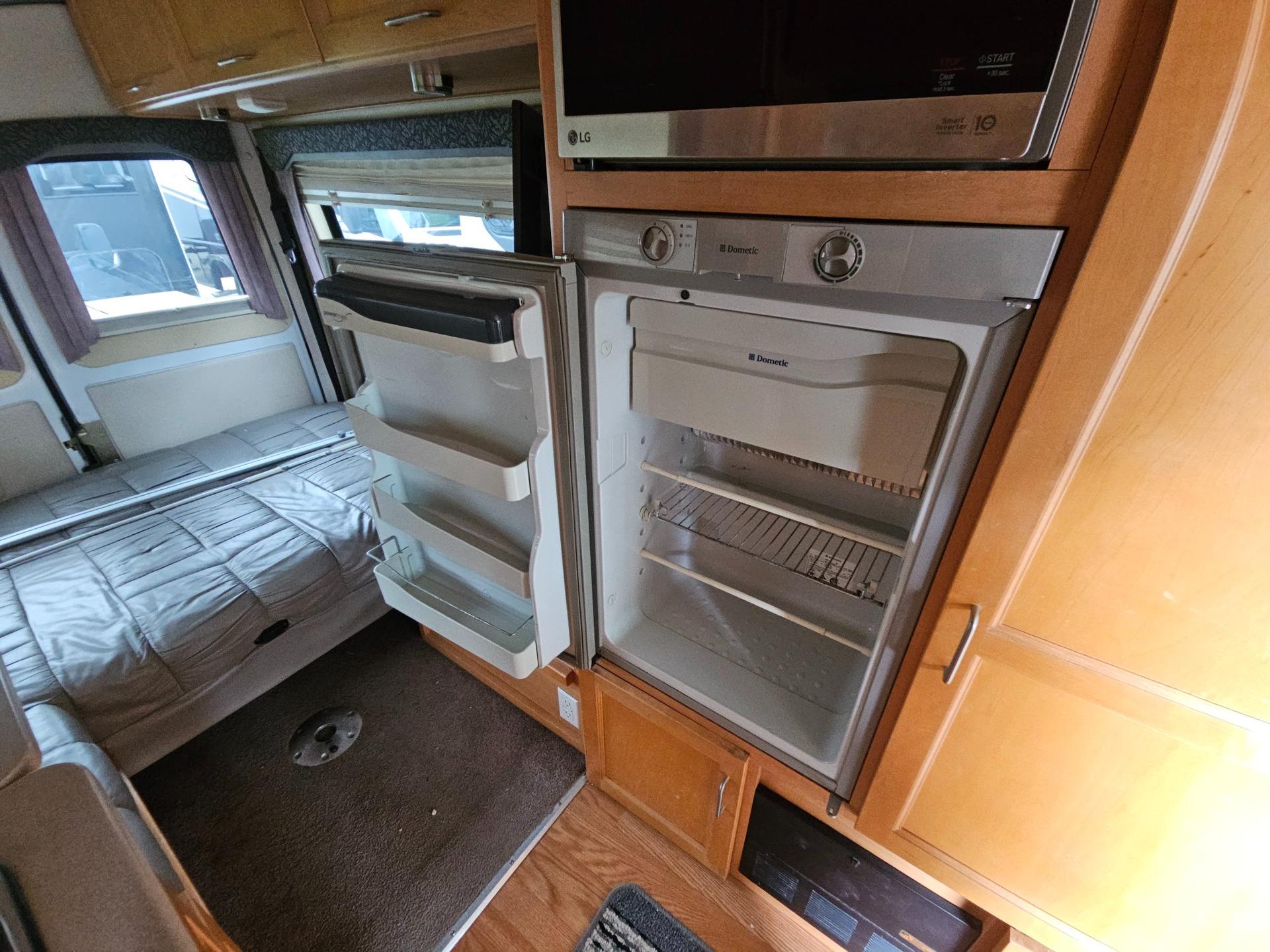 2006 Leisure Travel Vans LTD 2006 Leisure Travel Vans LTD Free Spirit - thumbnail 22