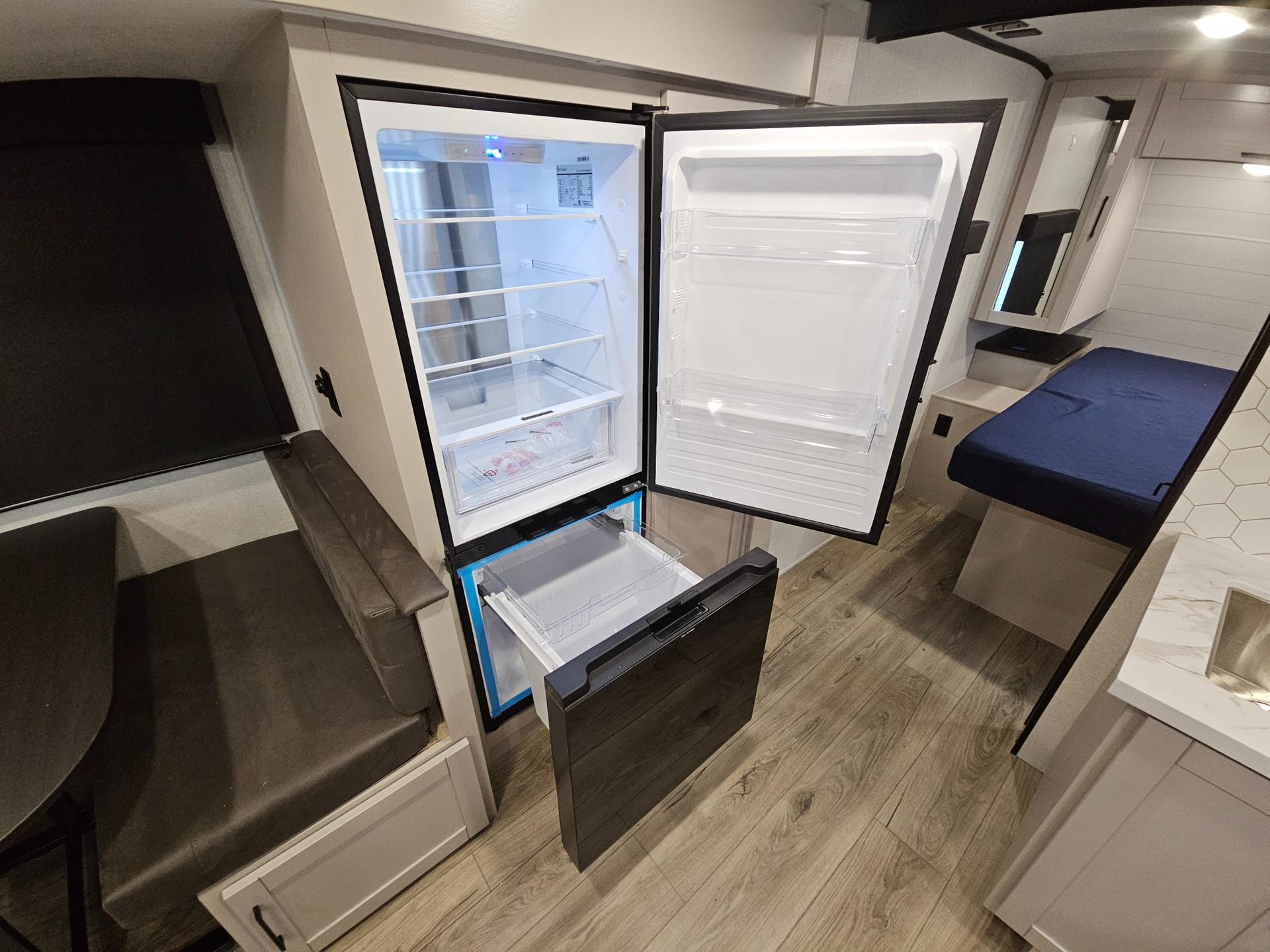 2026 Jayco 2026 Jayco Jay Feather - thumbnail 11