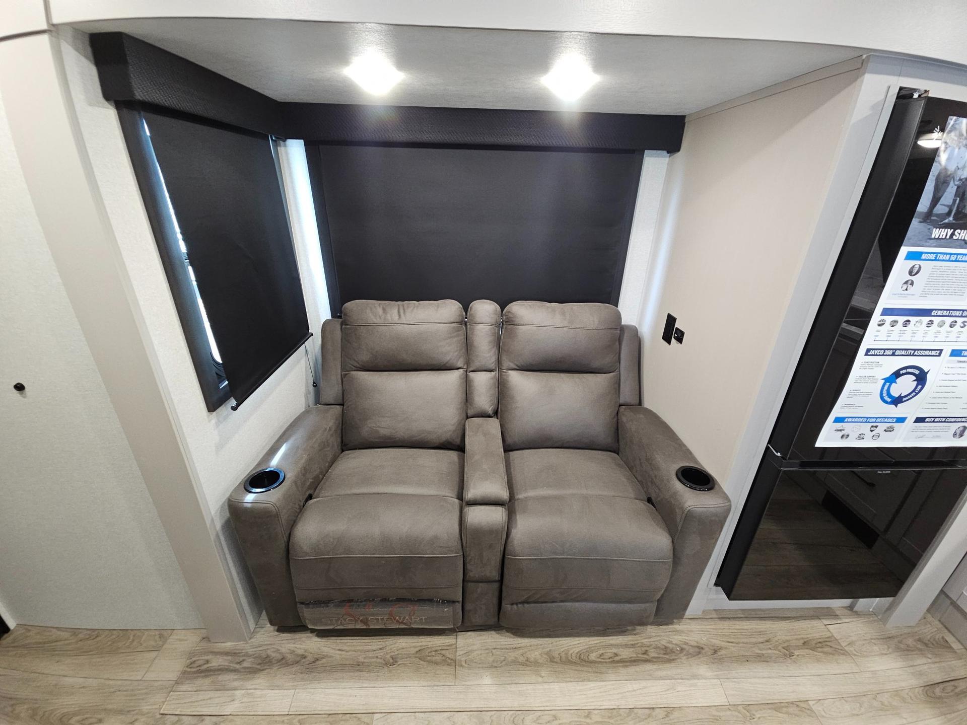 2026 Jayco 2026 Jayco Jay Feather - thumbnail 9