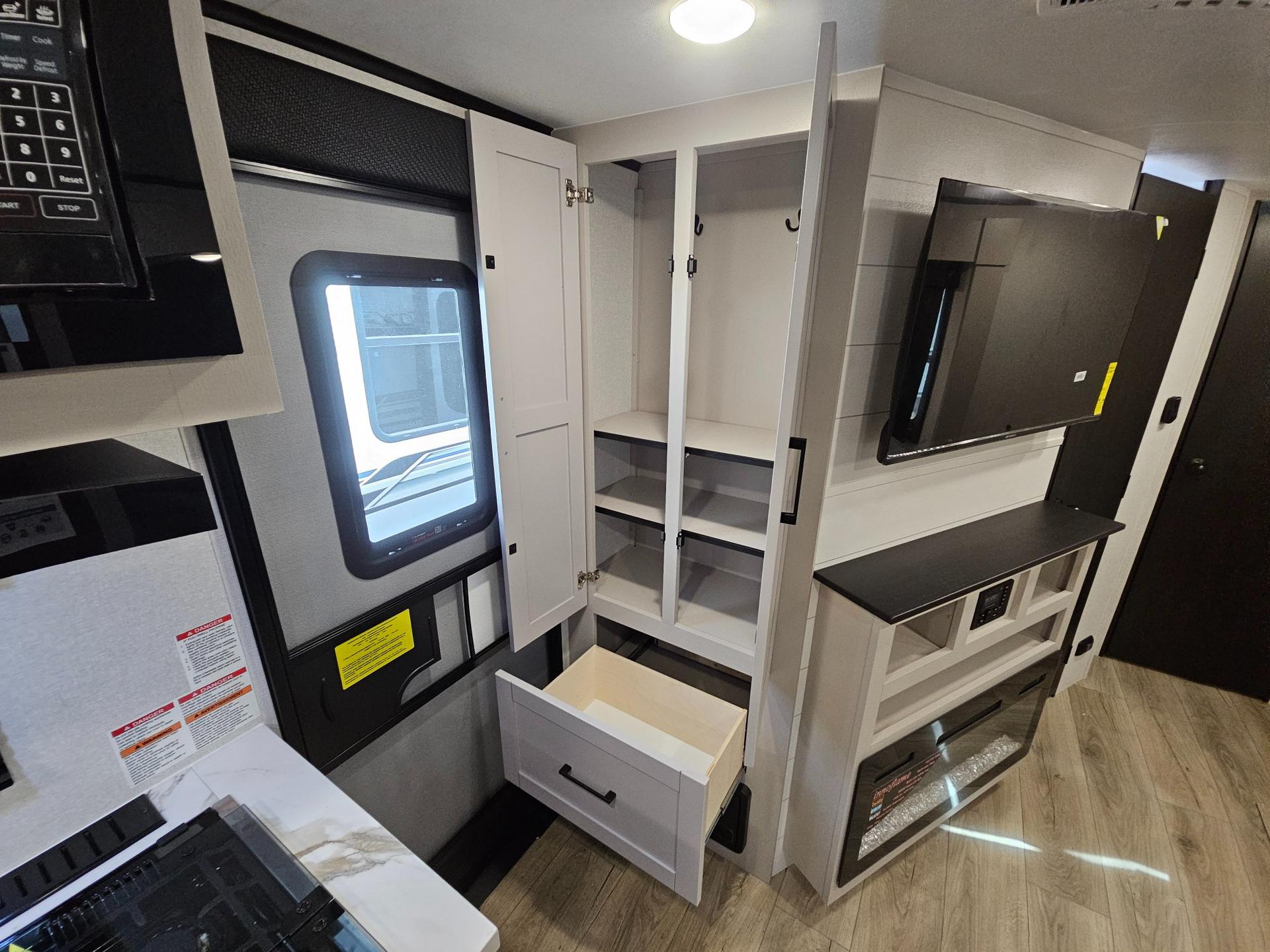 2026 Jayco 2026 Jayco Jay Feather - thumbnail 14