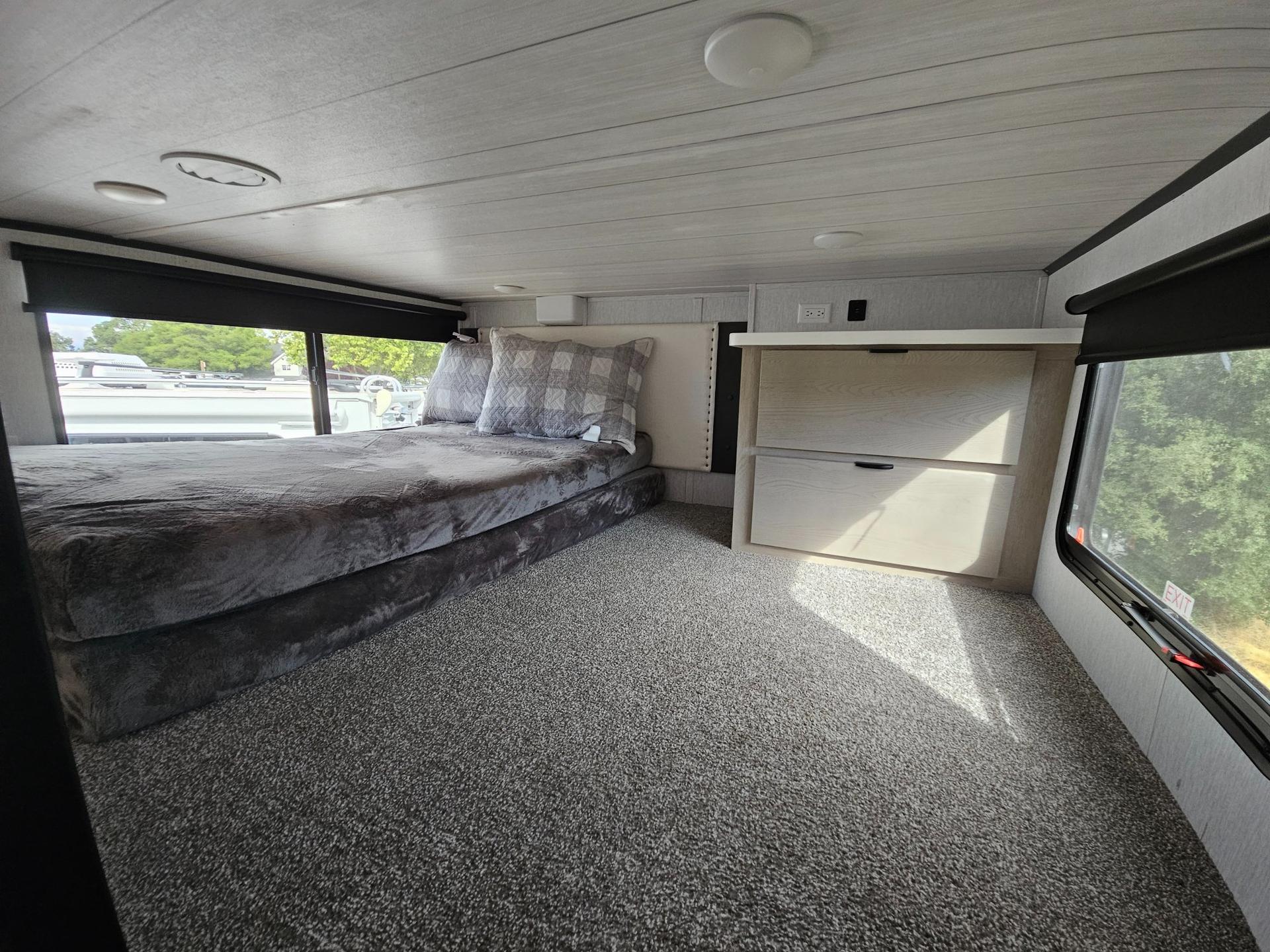 2024 Forest River RV 2024 Forest River RV Salem Grand Villa - thumbnail 7
