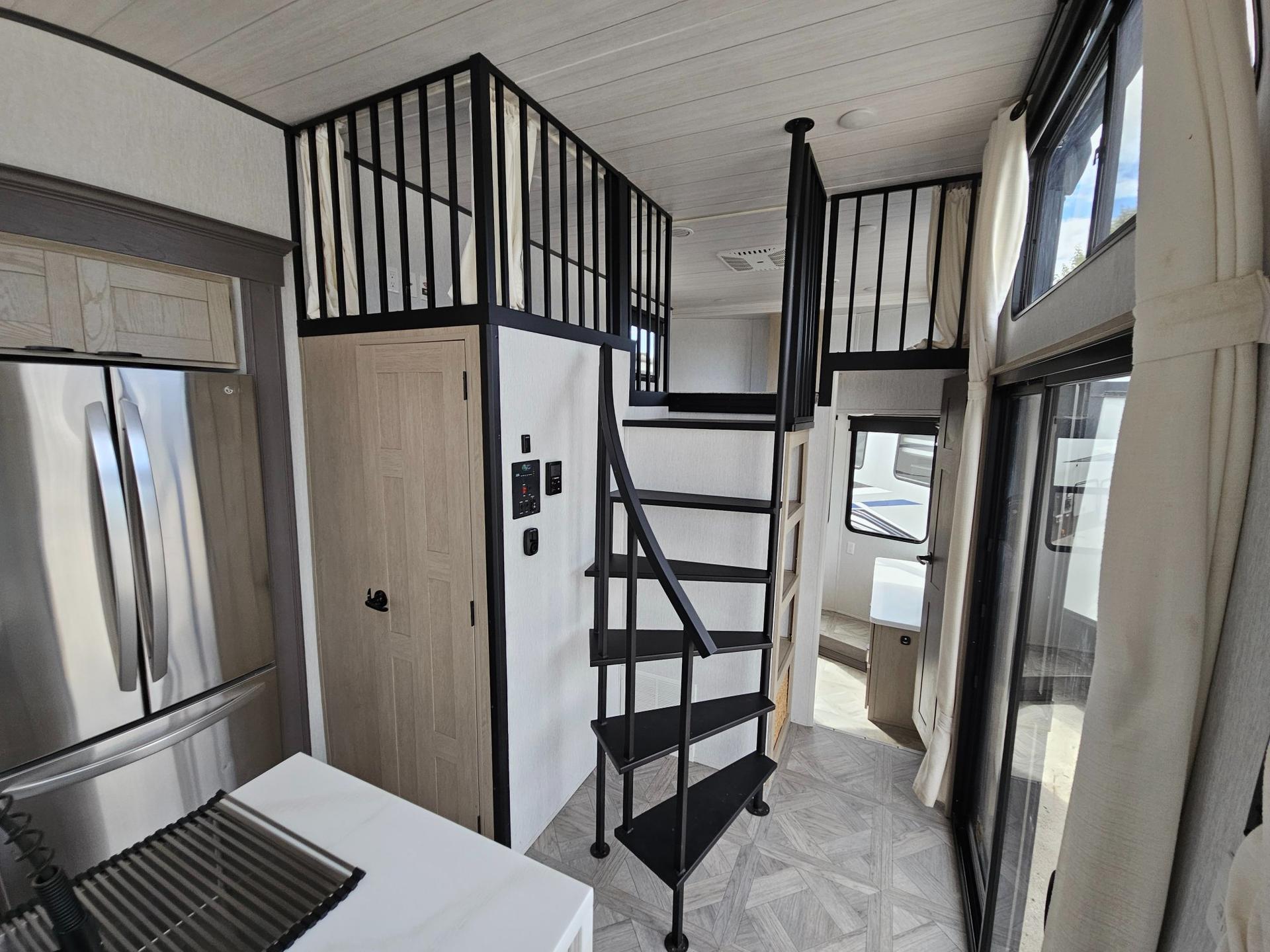 2024 Forest River RV 2024 Forest River RV Salem Grand Villa - thumbnail 15