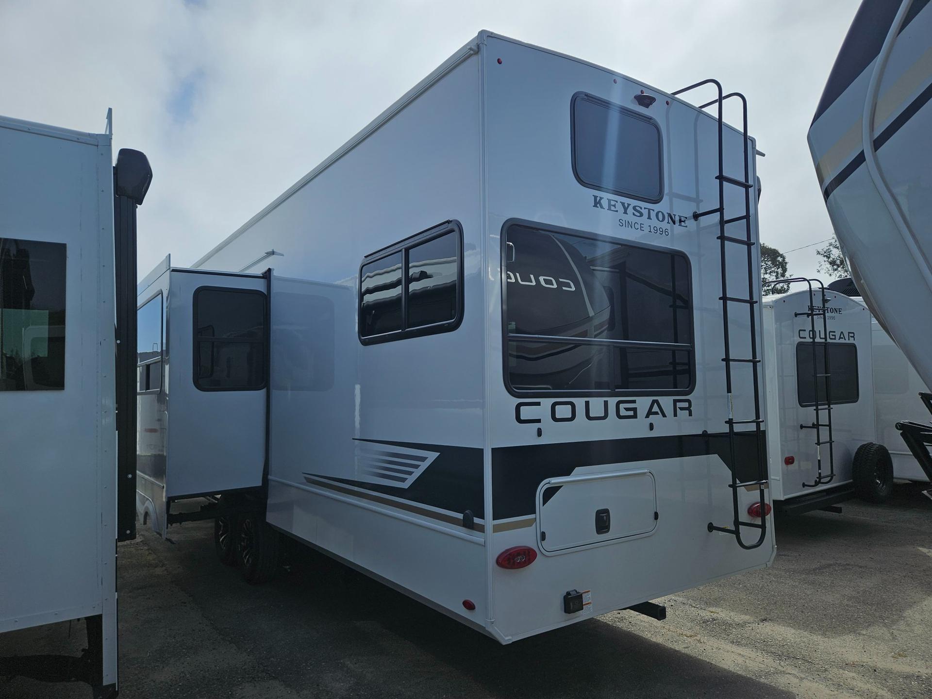 2026 Keystone RV 2026 Keystone RV Cougar - thumbnail 3