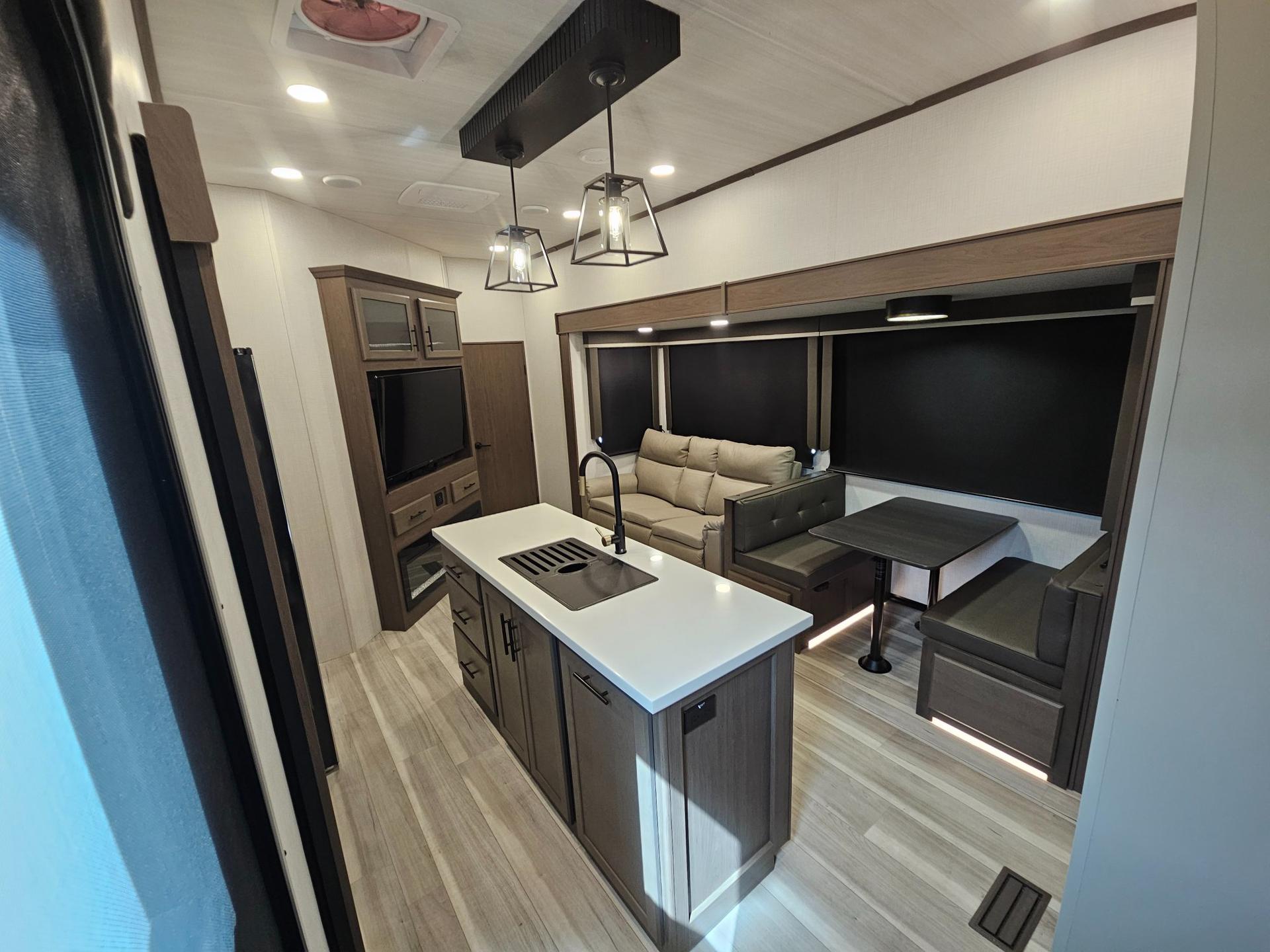 2026 Keystone RV 2026 Keystone RV Cougar - thumbnail 5