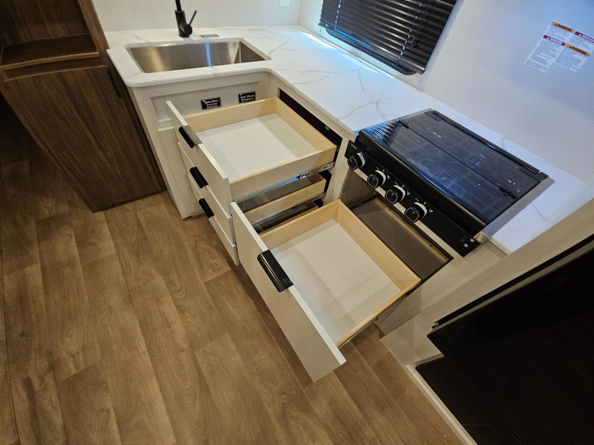 2026 Winnebago 2026 Winnebago Access - thumbnail 21